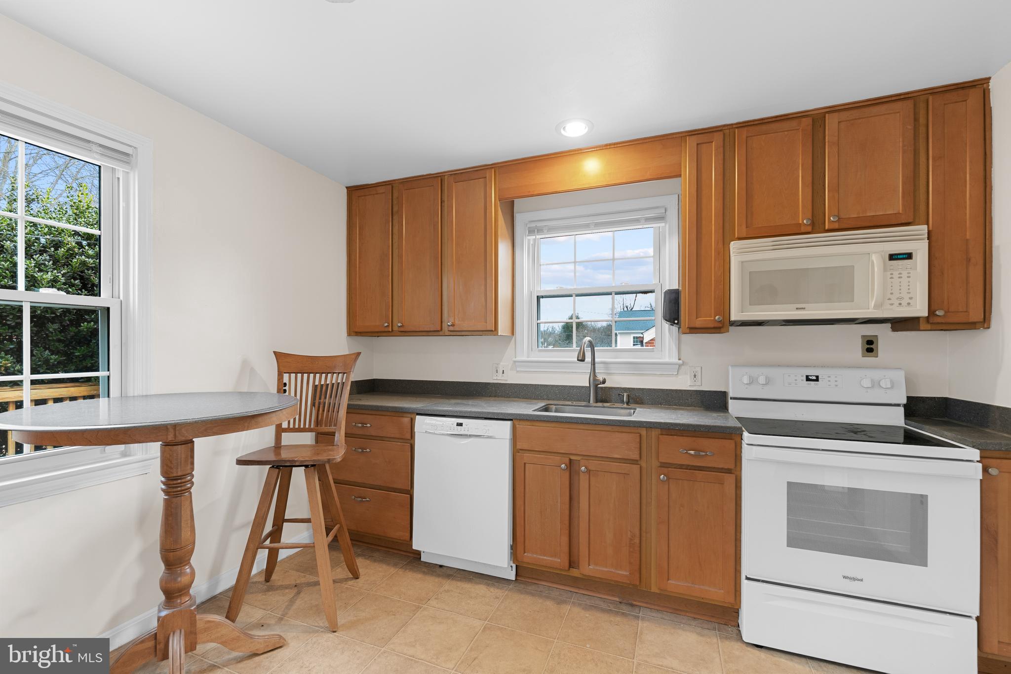 WHEATON HILLS - Residential