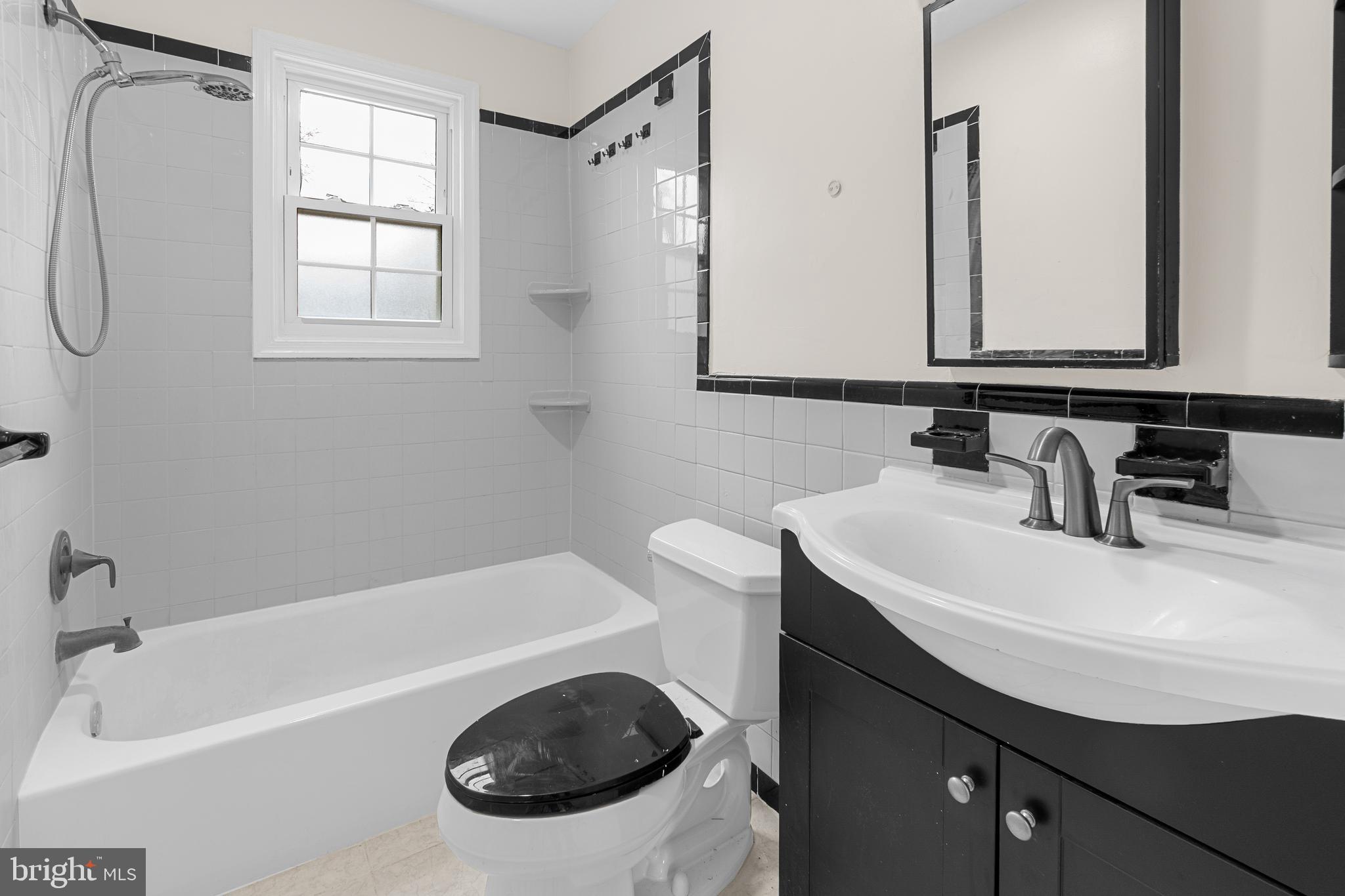 WHEATON HILLS - Residential