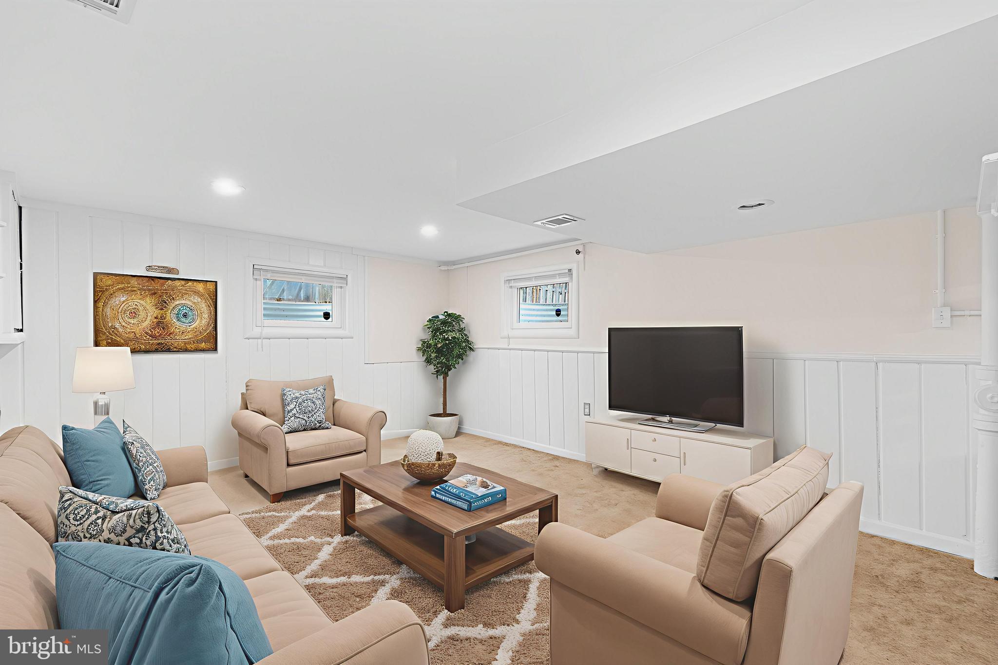 WHEATON HILLS - Residential