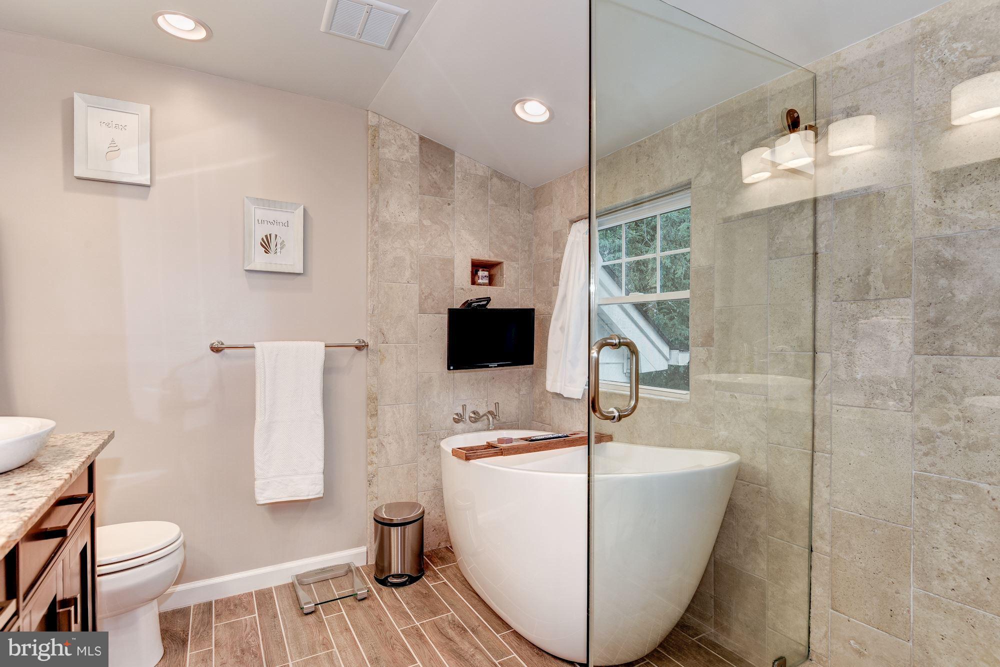 RAMBLEWOOD - Residential