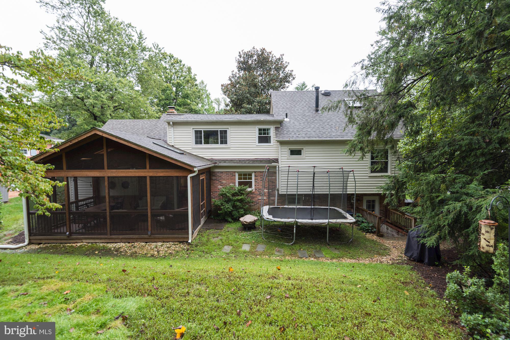 RAMBLEWOOD - Residential