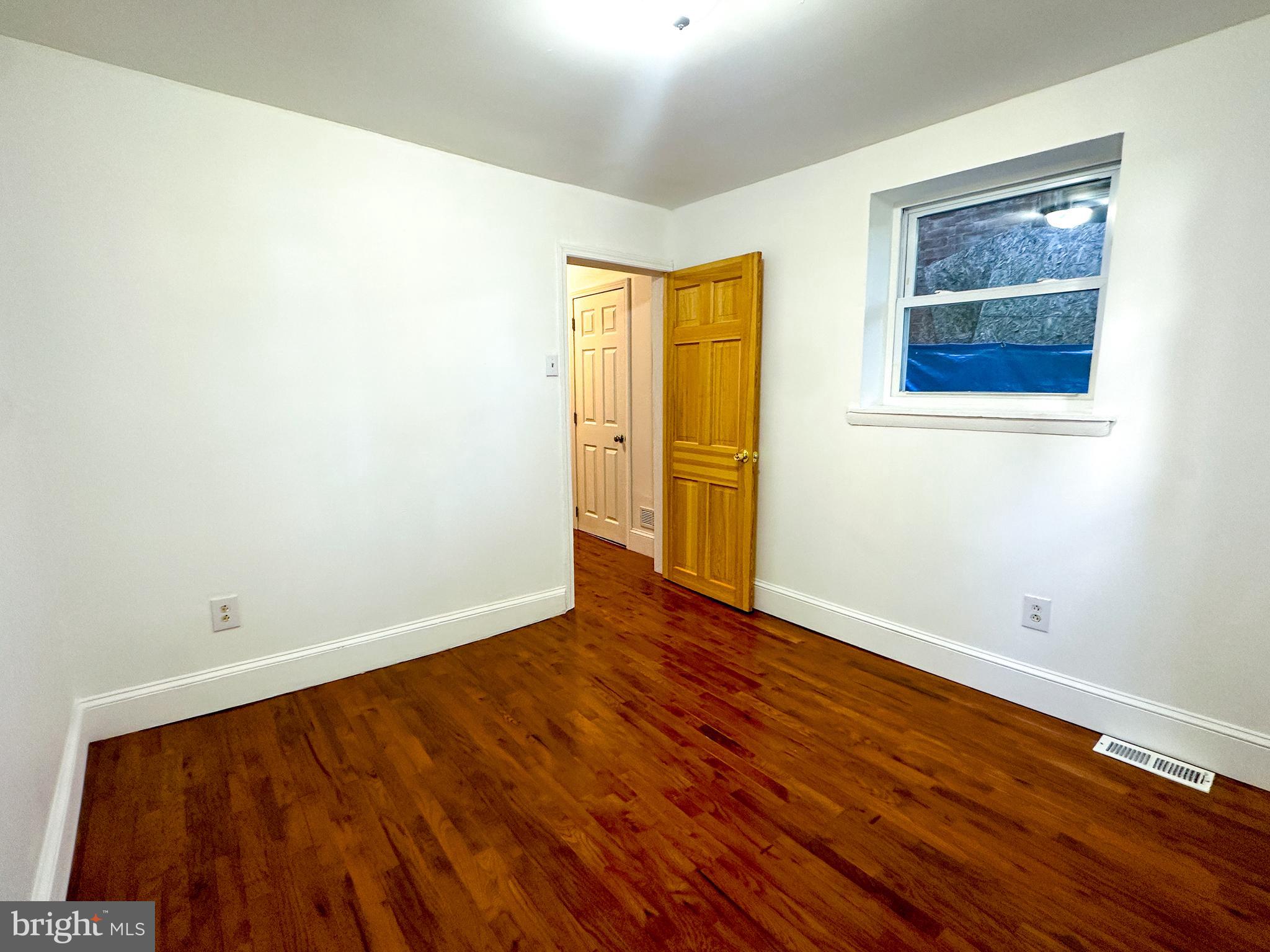 STRAWBERRY MANSION - Residential