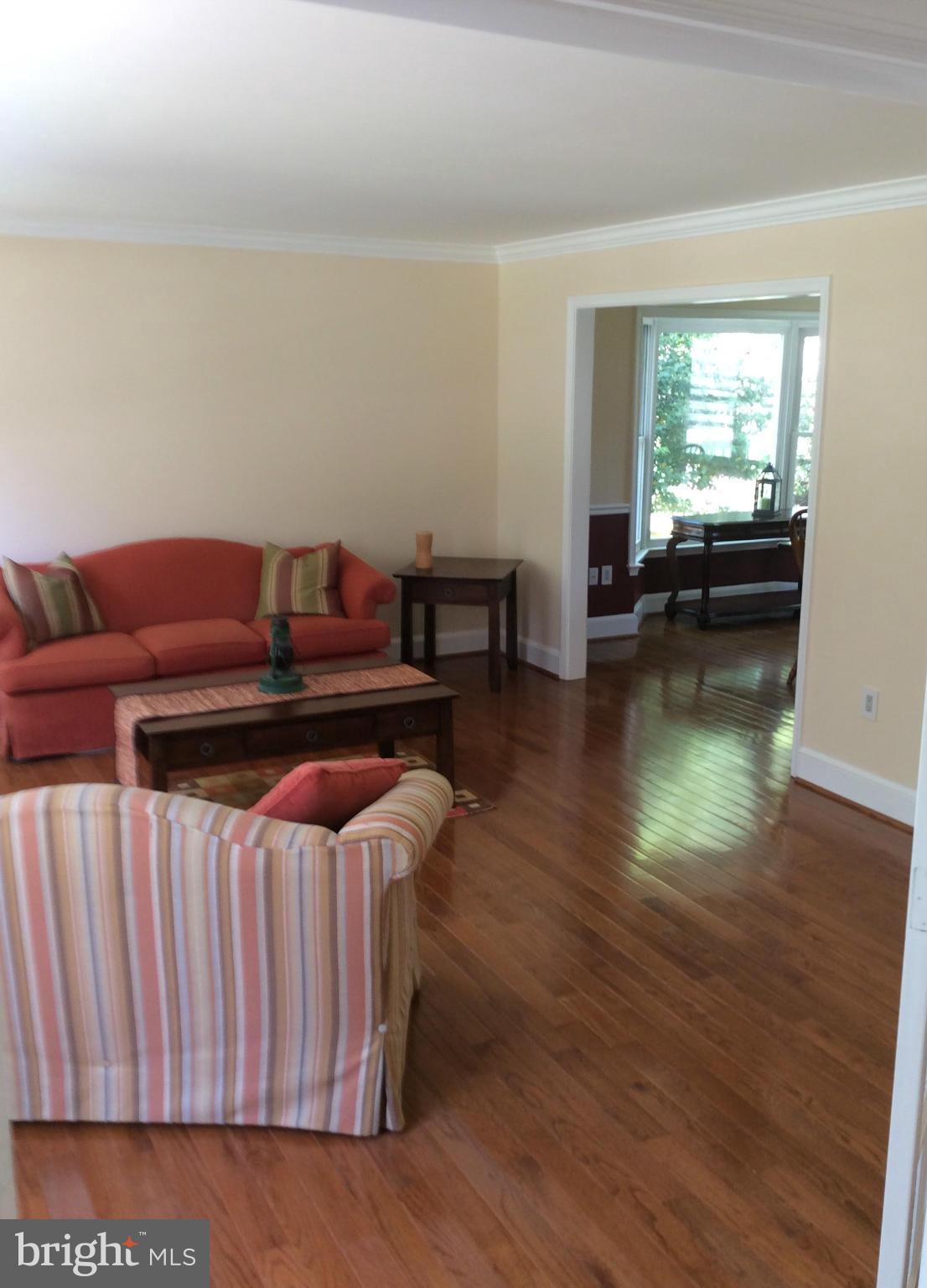SOUTH RUN OAKS - Residential