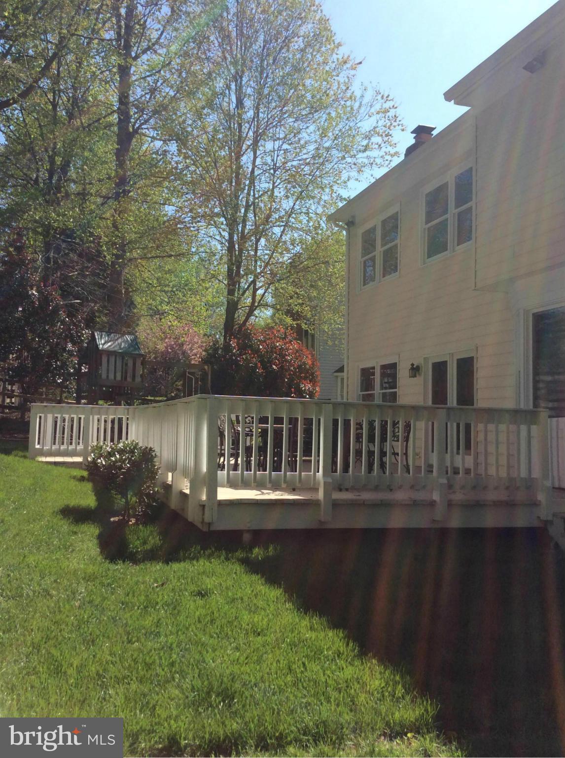 SOUTH RUN OAKS - Residential