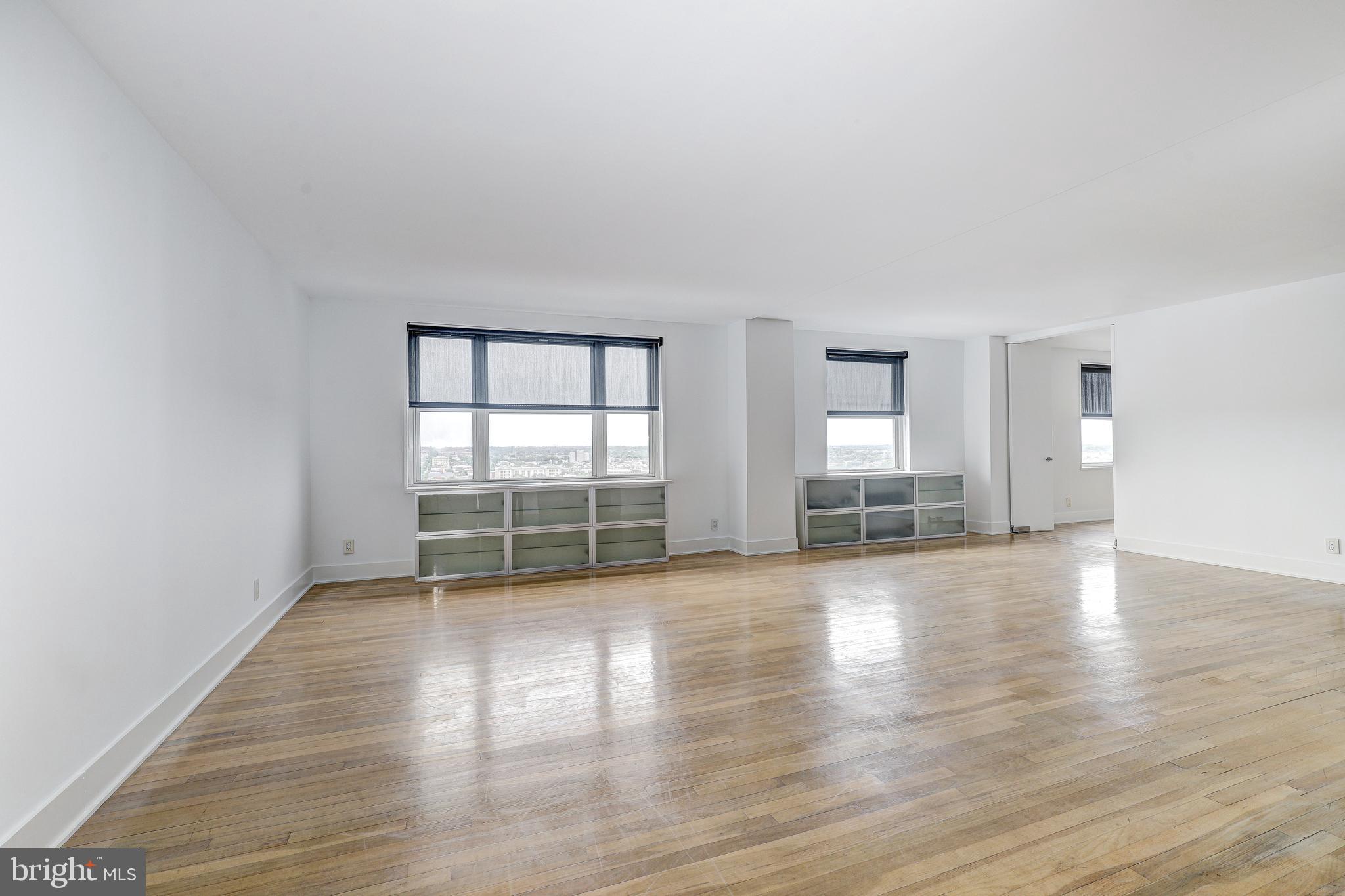 MOUNT VERNON PLACE HISTORIC DISTRICT - Residential Lease