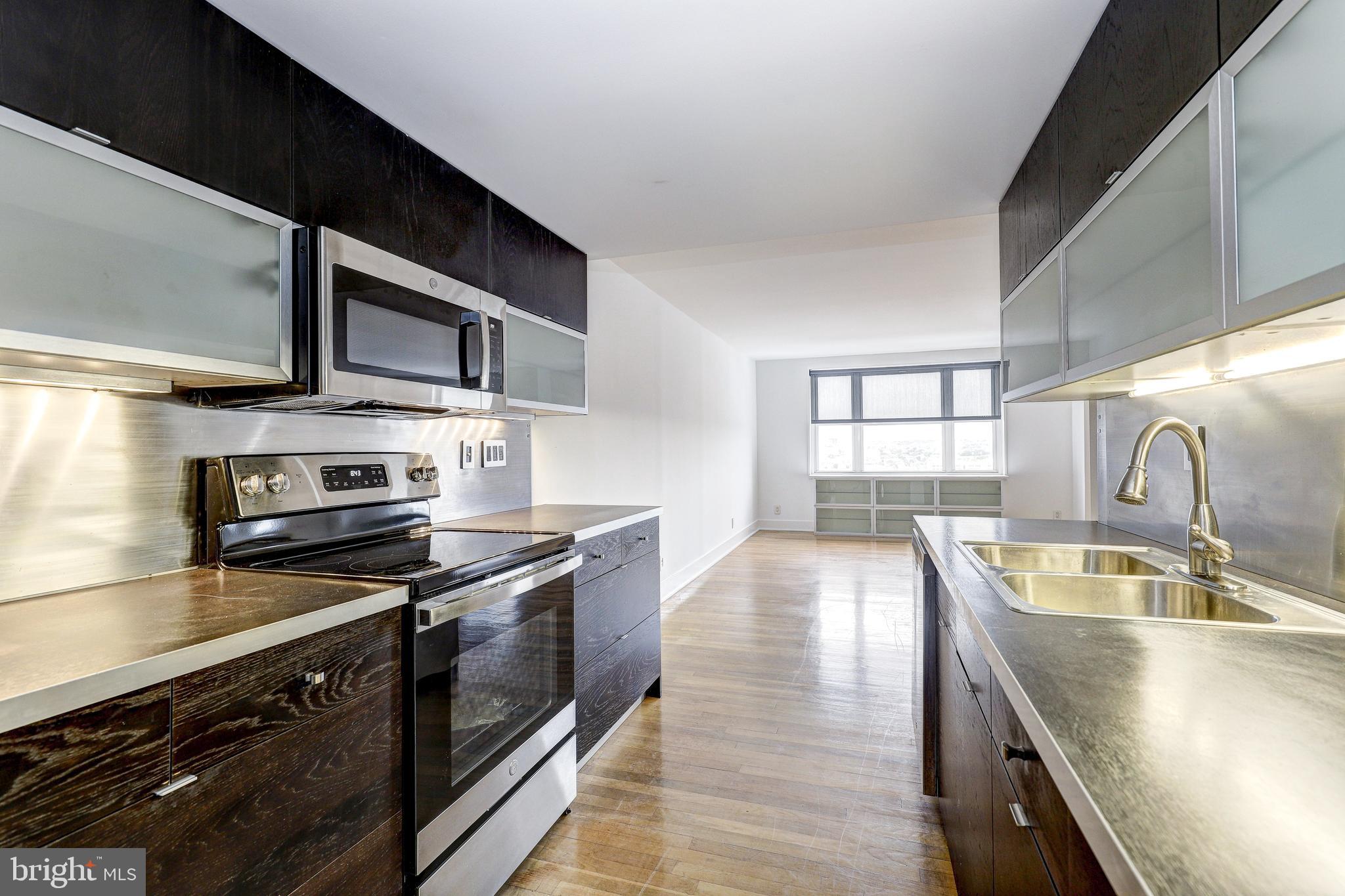 MOUNT VERNON PLACE HISTORIC DISTRICT - Residential Lease