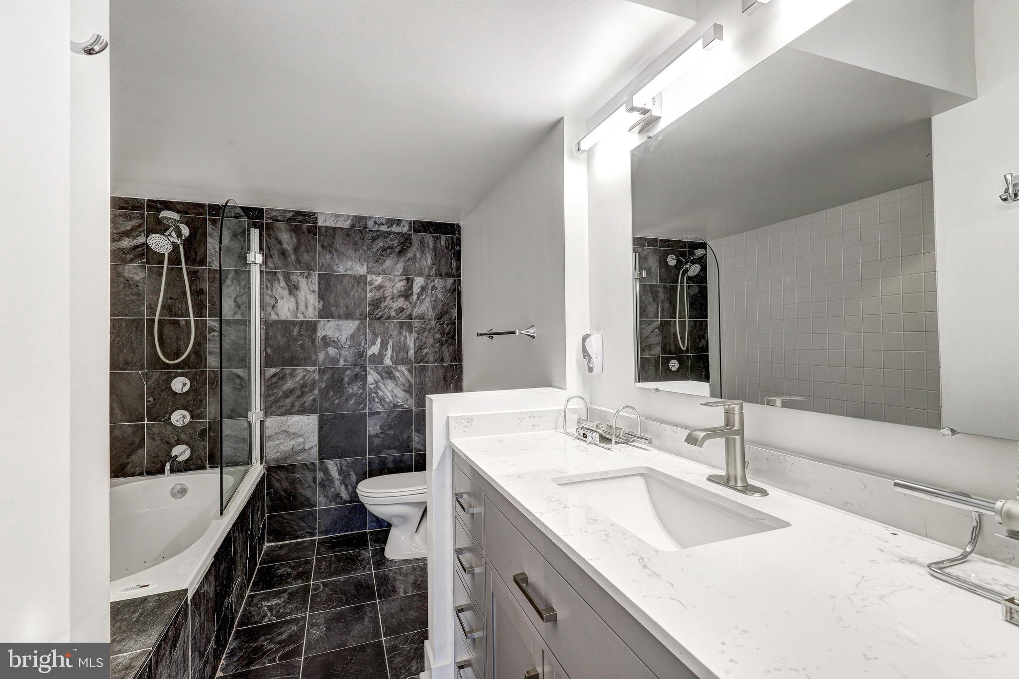 MOUNT VERNON PLACE HISTORIC DISTRICT - Residential Lease