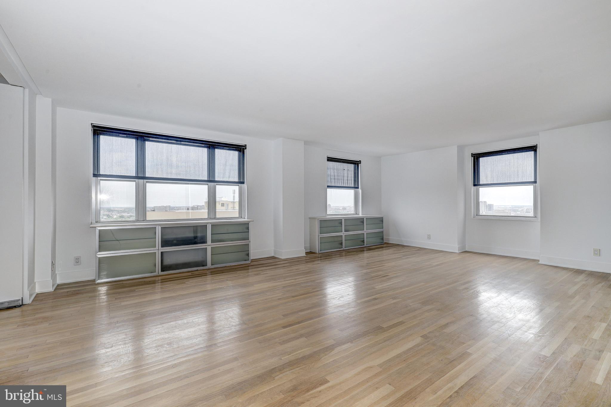 MOUNT VERNON PLACE HISTORIC DISTRICT - Residential Lease