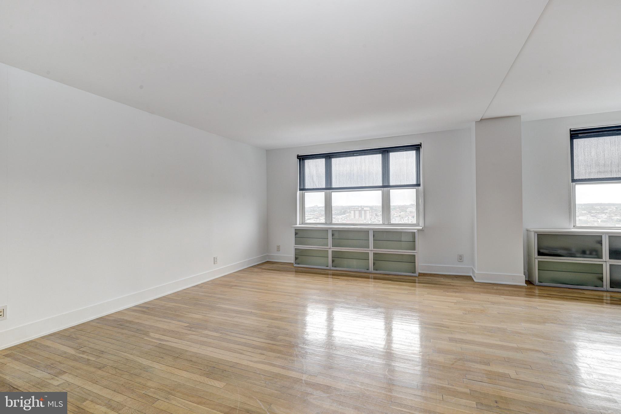 MOUNT VERNON PLACE HISTORIC DISTRICT - Residential Lease