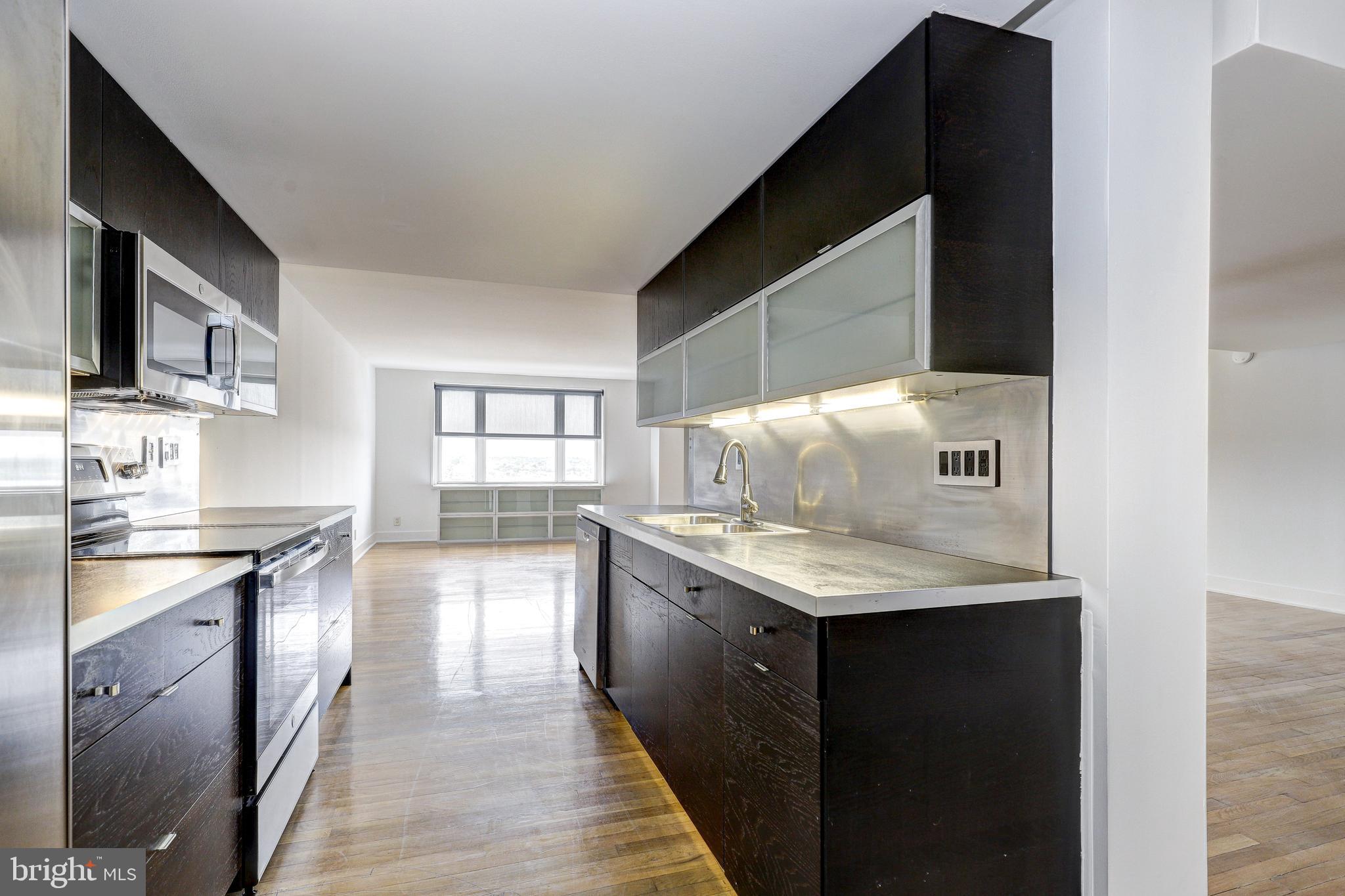 MOUNT VERNON PLACE HISTORIC DISTRICT - Residential Lease