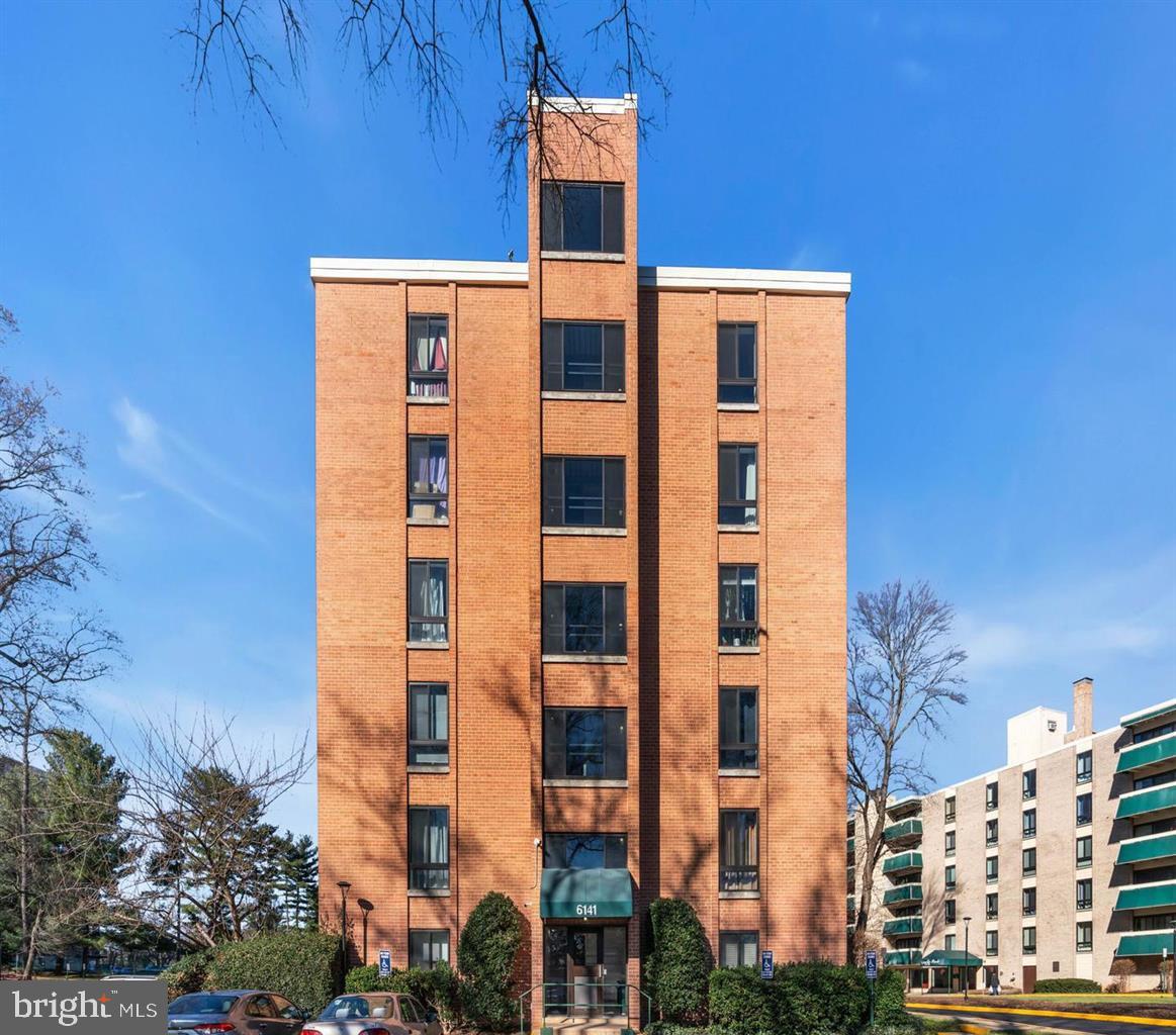 6141 LEESBURG PIKE 504