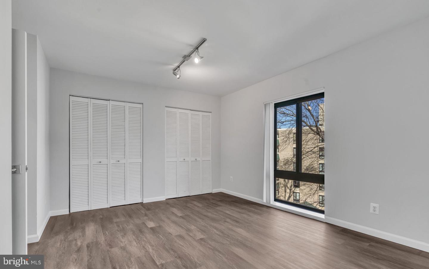 LAFAYETTE PARK CONDOMINIUM - Residential