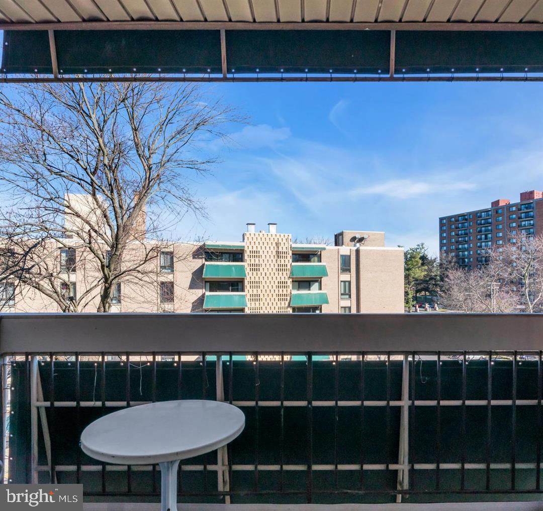 LAFAYETTE PARK CONDOMINIUM - Residential