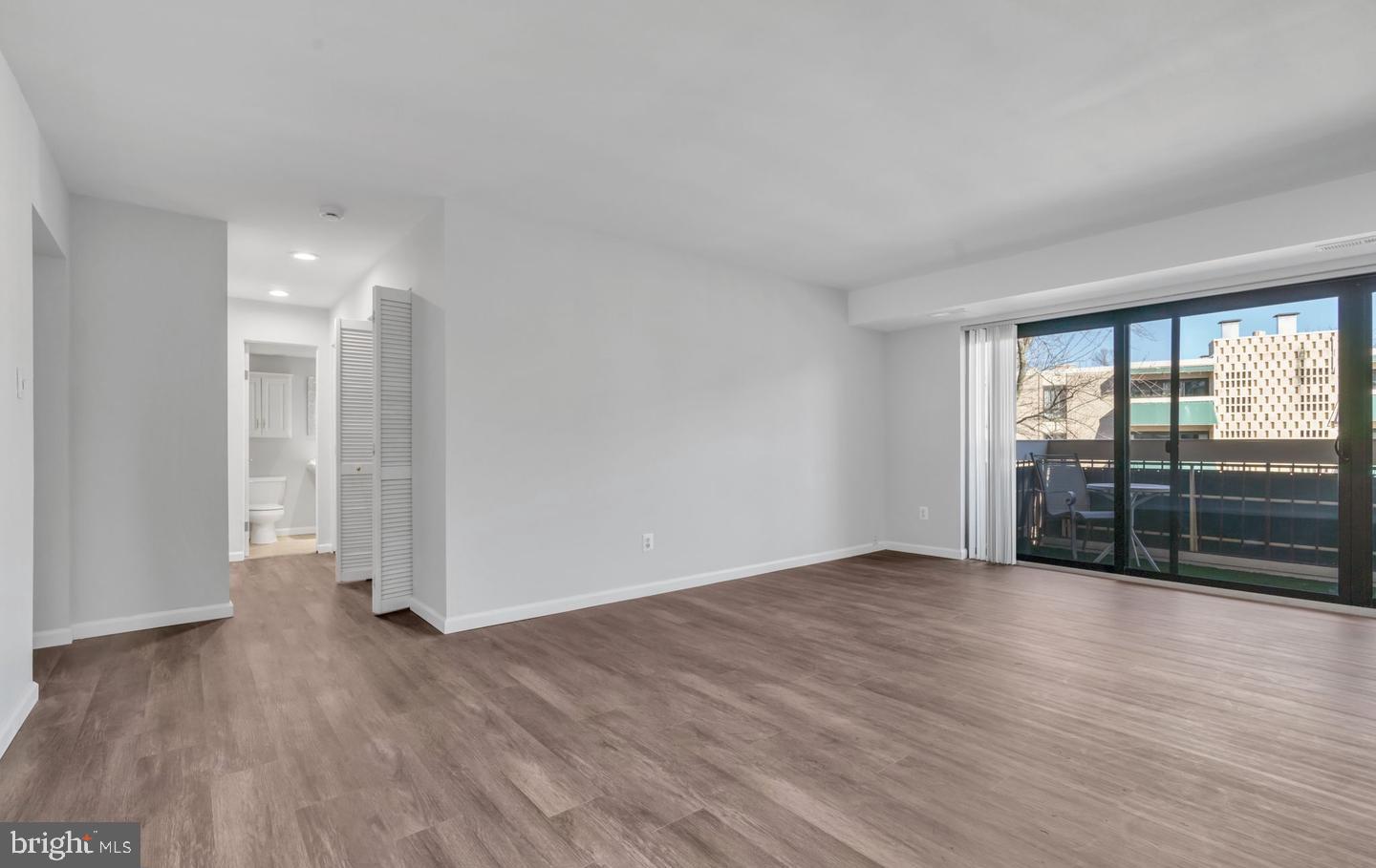 LAFAYETTE PARK CONDOMINIUM - Residential