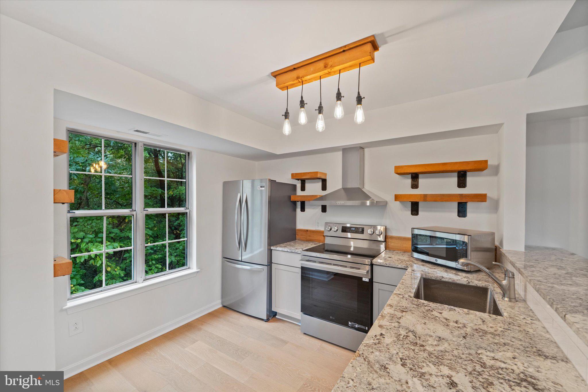14044 ERIE COURT