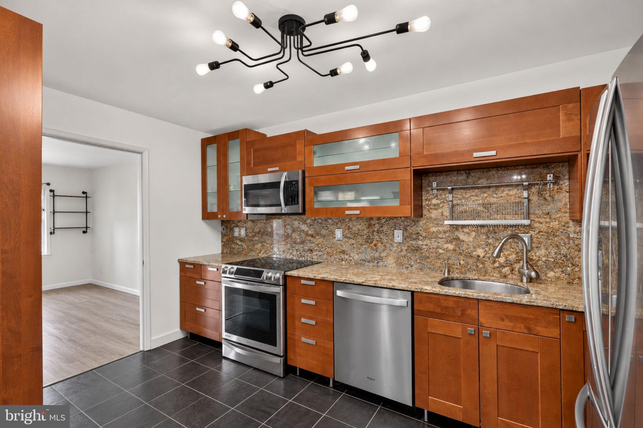 307 YOAKUM PARKWAY 622