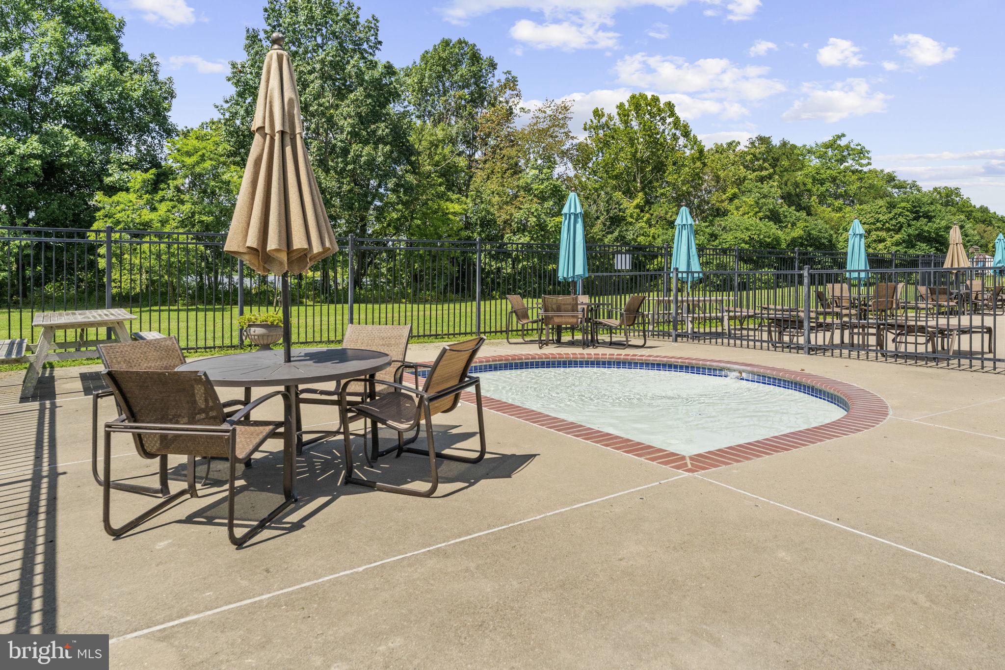 HOPYARD FARM - Residential