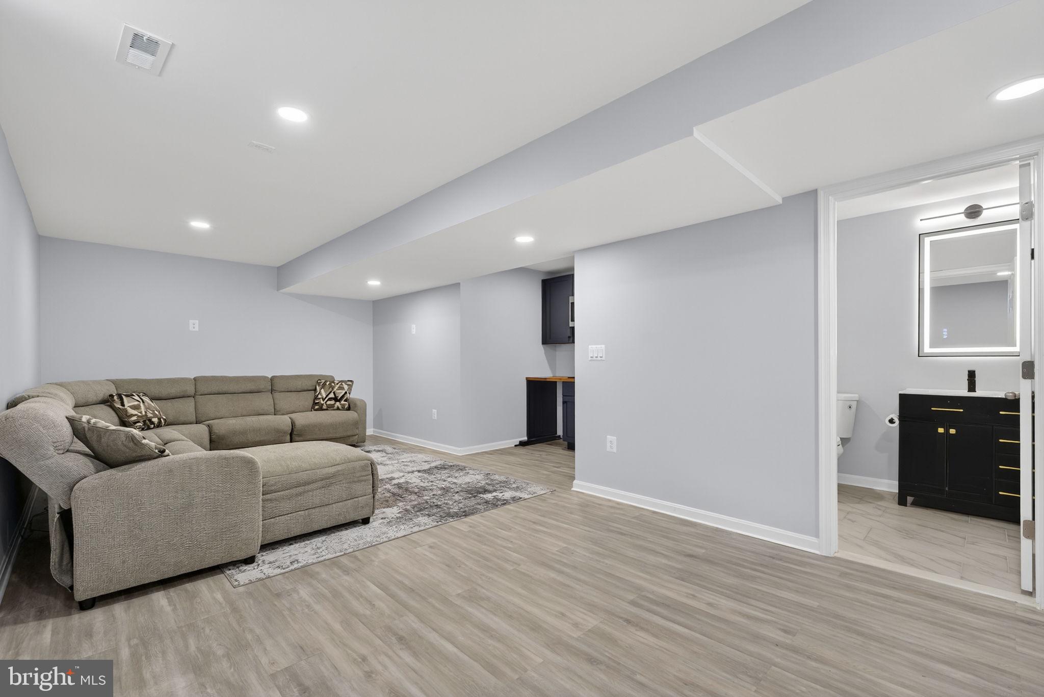 HOPYARD FARM - Residential