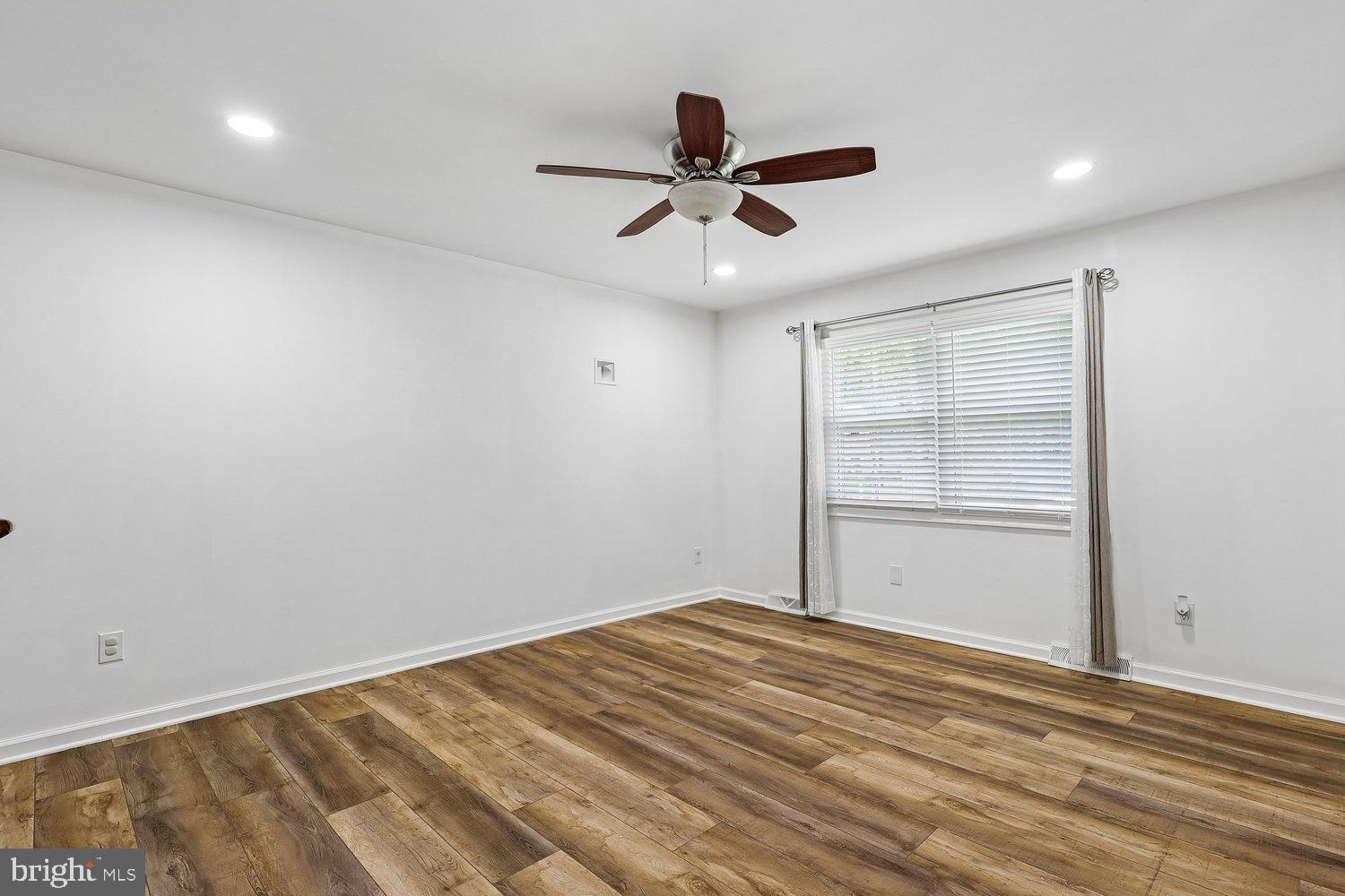 1134 CHINABERRY LANE