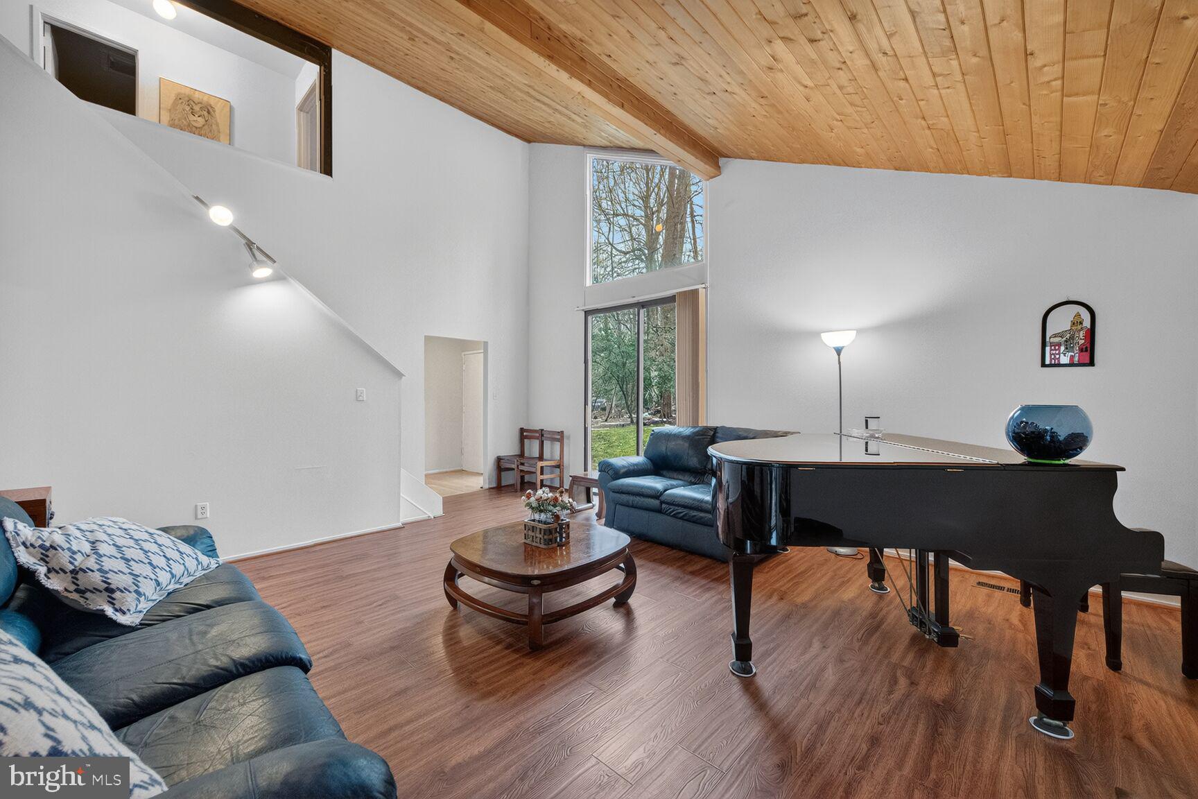 FOXVALE - Residential