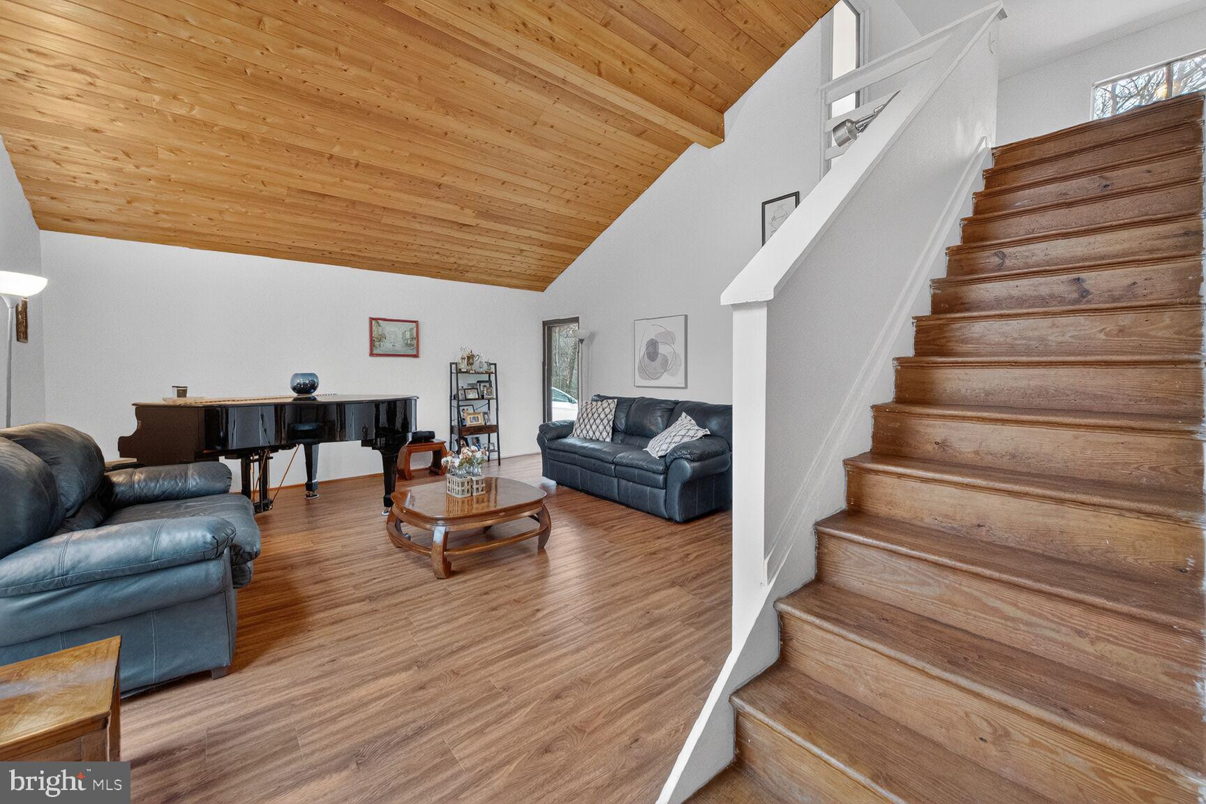 FOXVALE - Residential