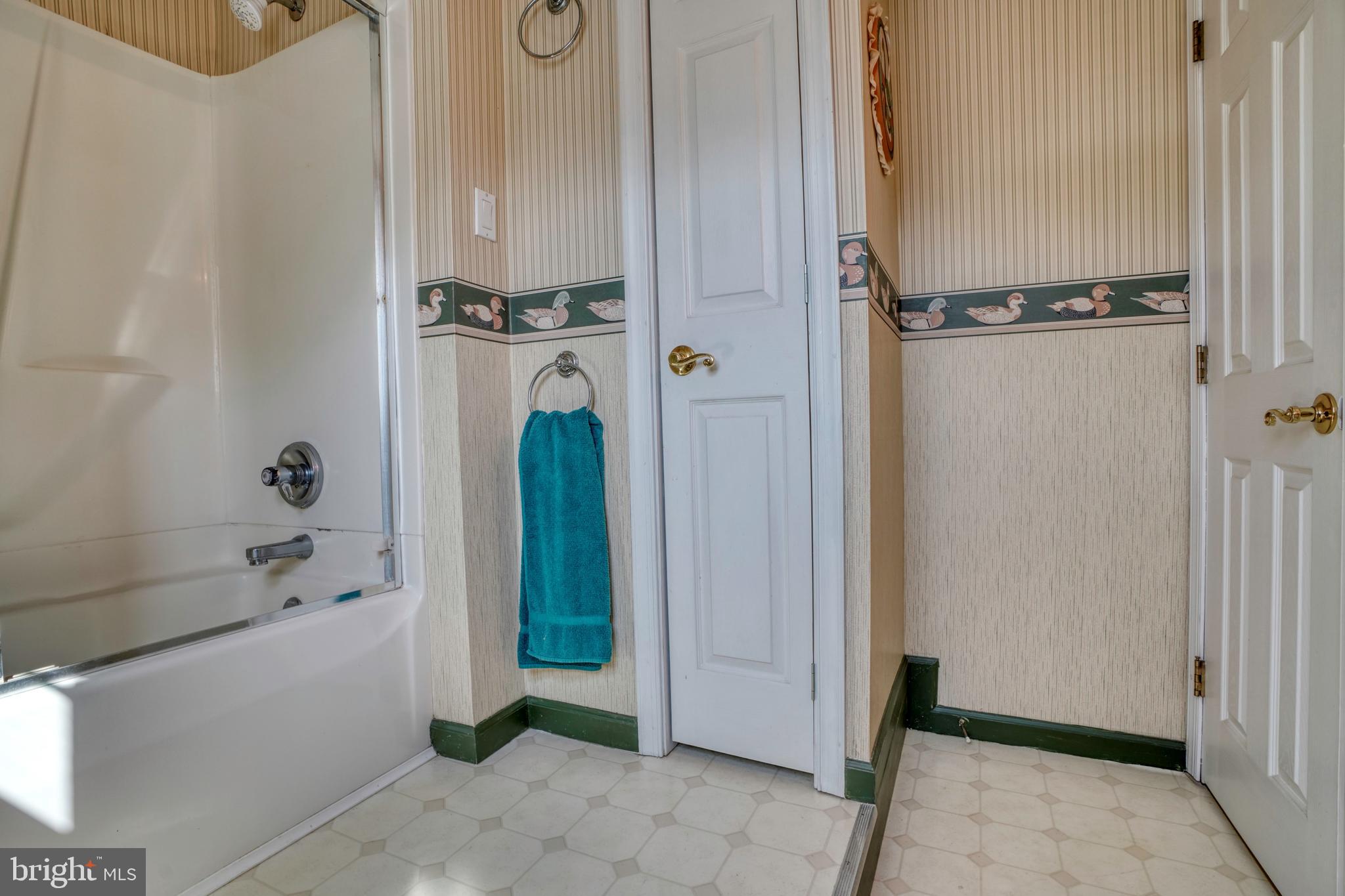 EDGE MEAD - Residential