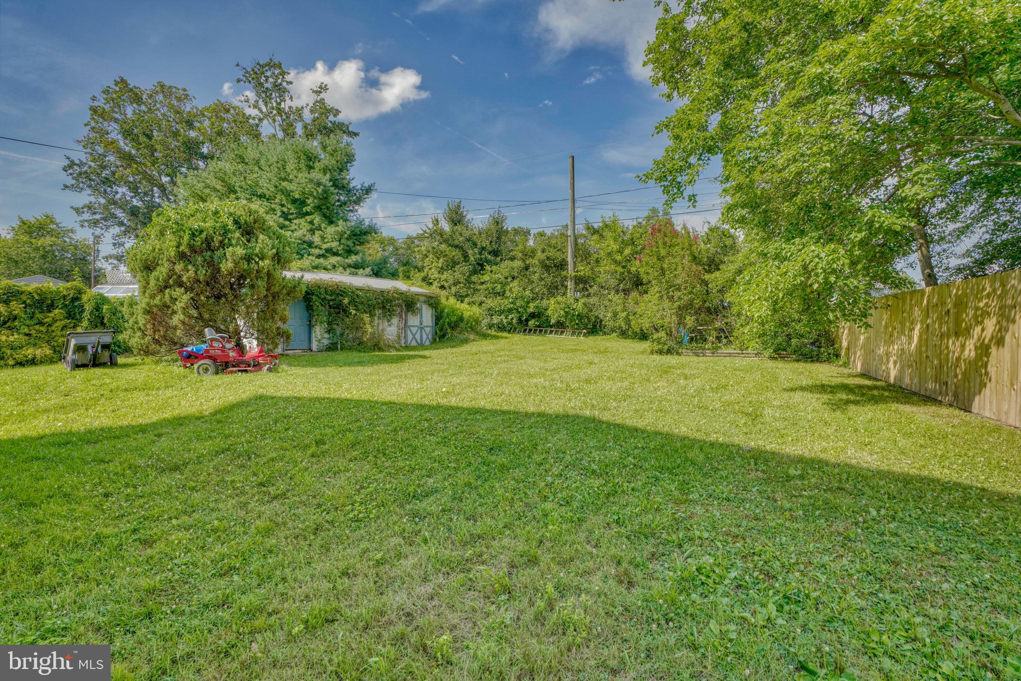 EDGE MEAD - Residential