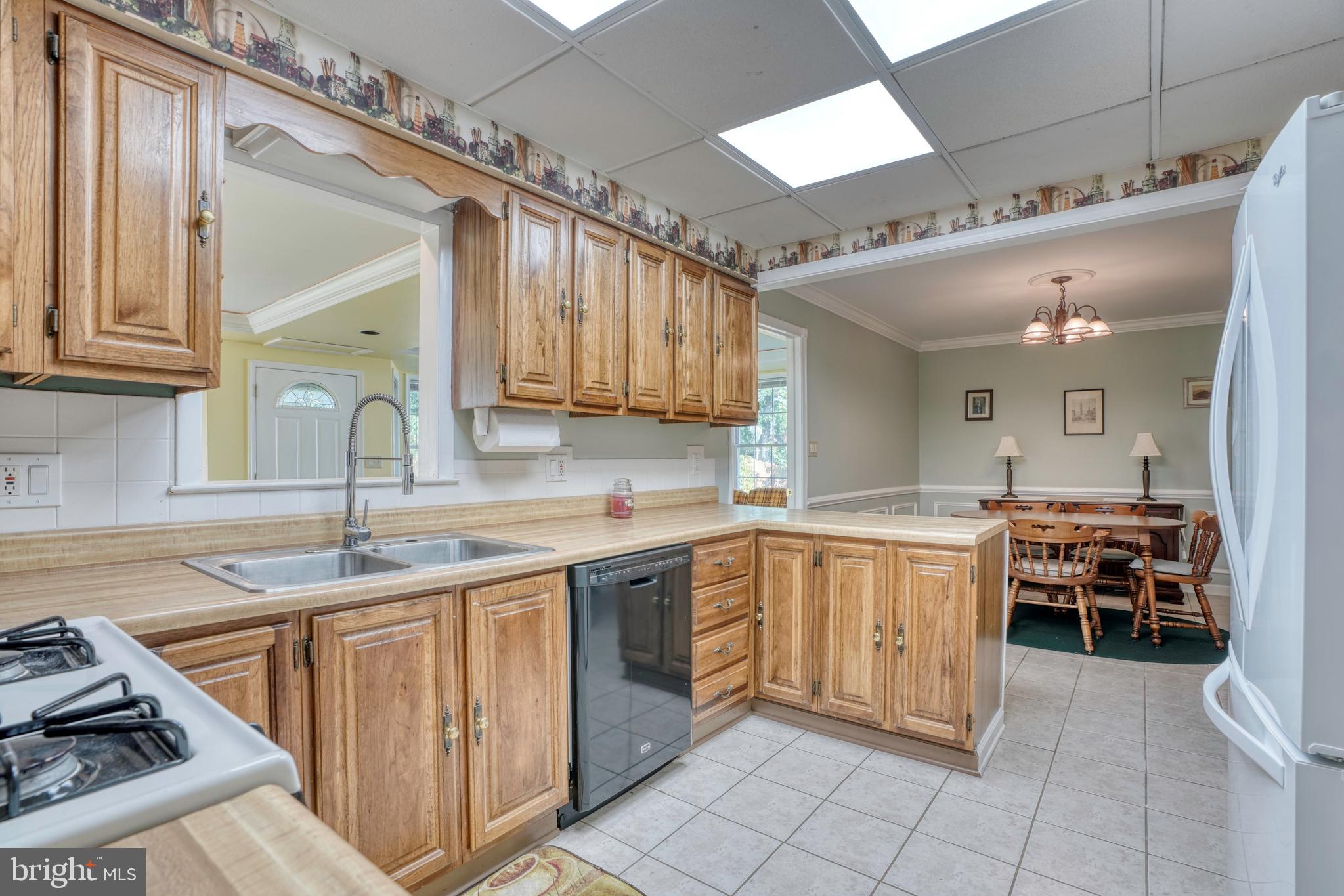 EDGE MEAD - Residential