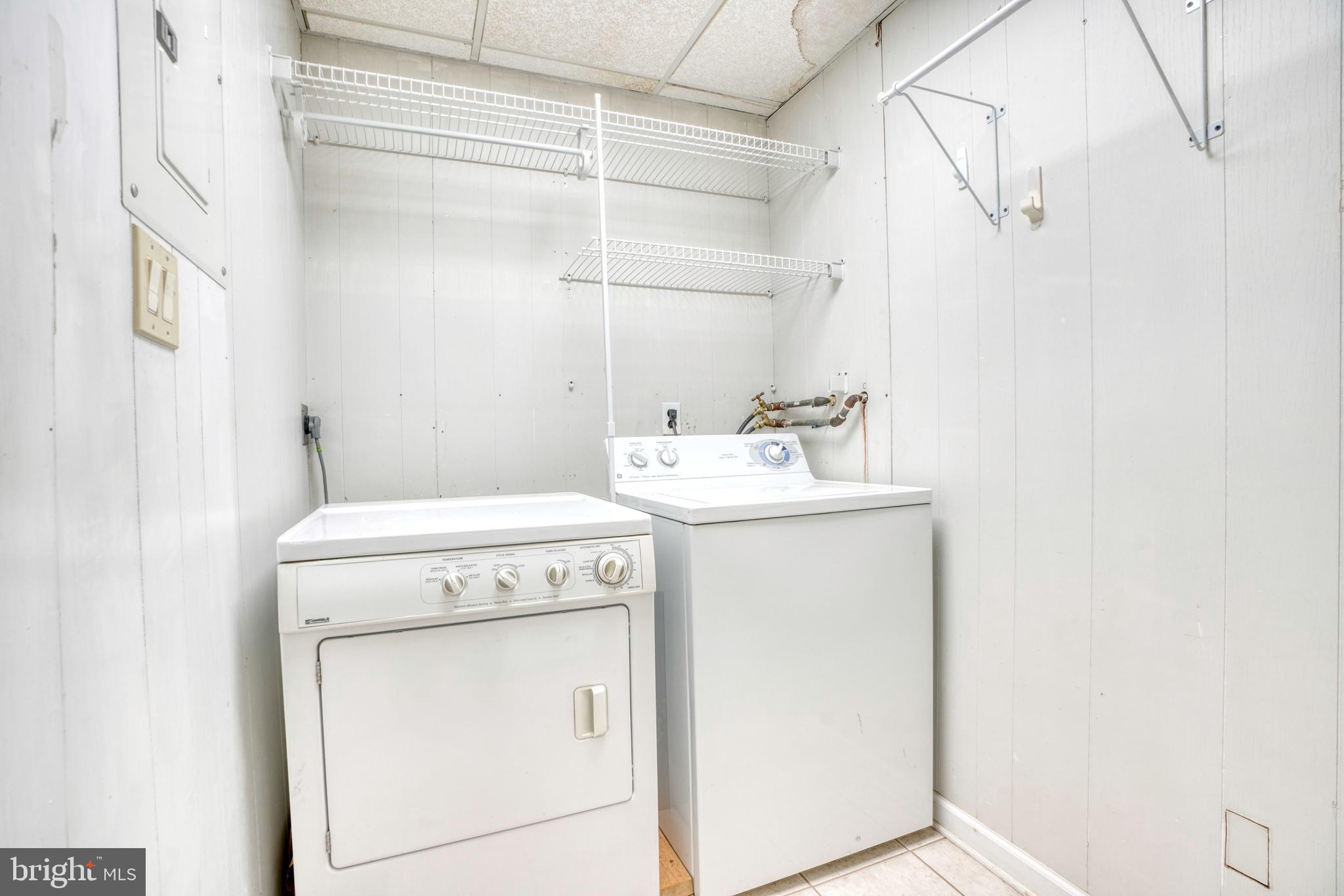 EDGE MEAD - Residential