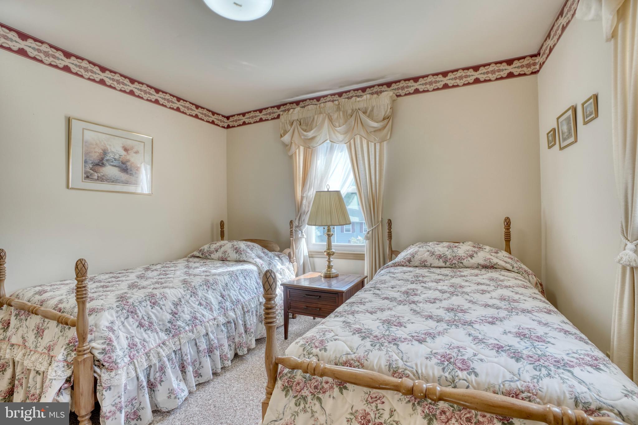 EDGE MEAD - Residential