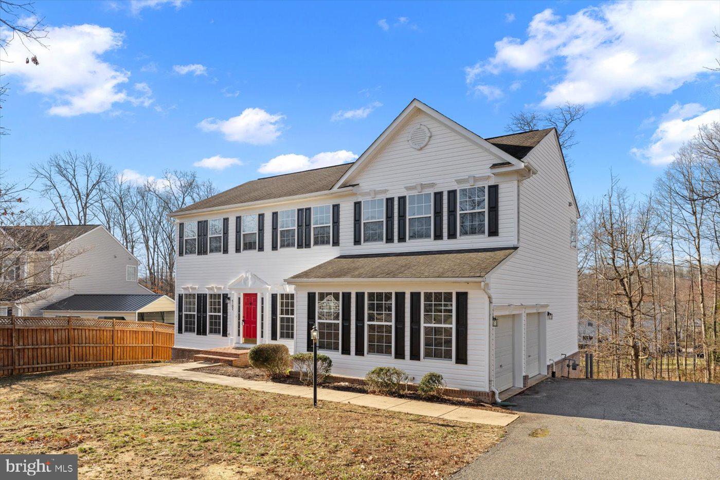 ARTILLERY RIDGE - Residential