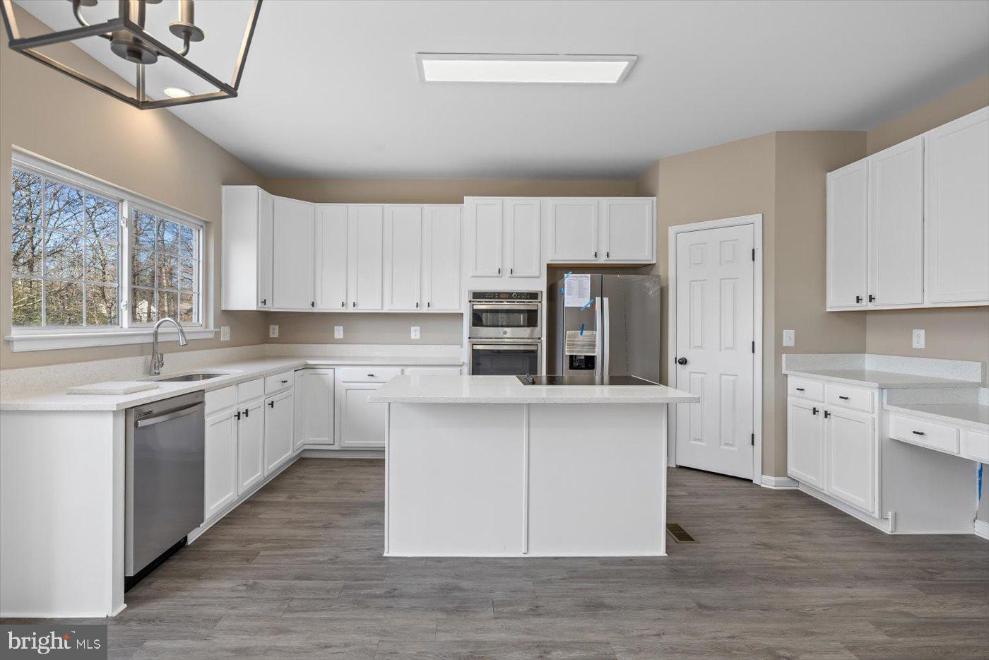 ARTILLERY RIDGE - Residential