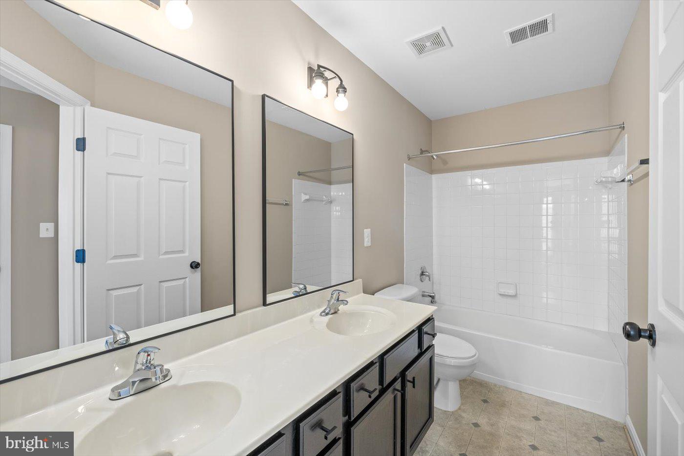 ARTILLERY RIDGE - Residential