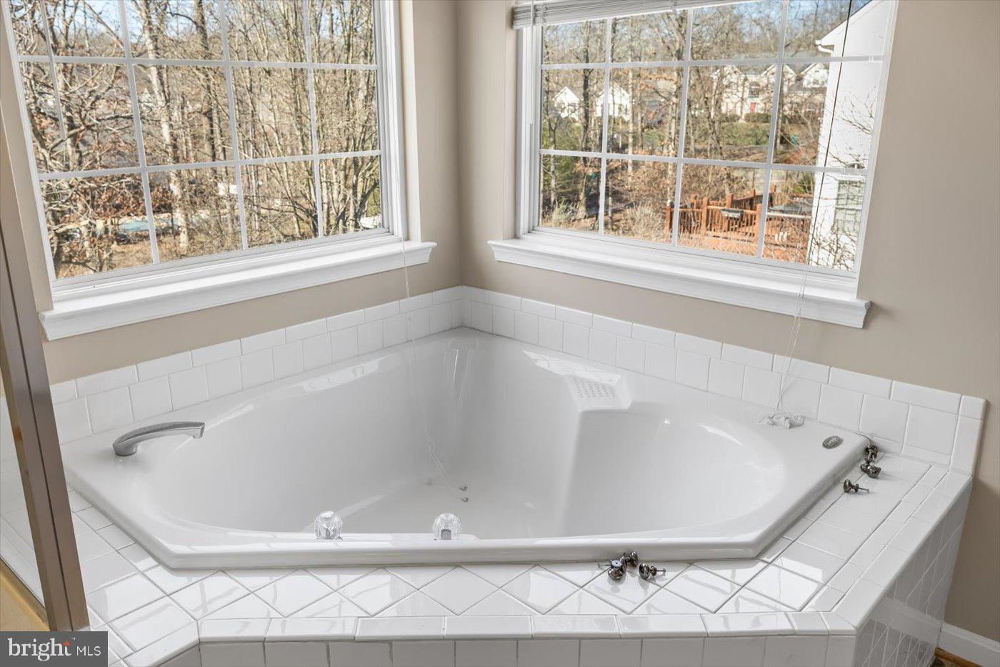 ARTILLERY RIDGE - Residential