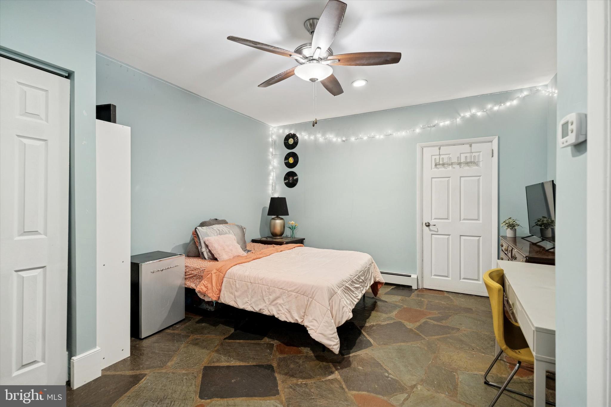 BUTTONWOOD GLEN - Residential