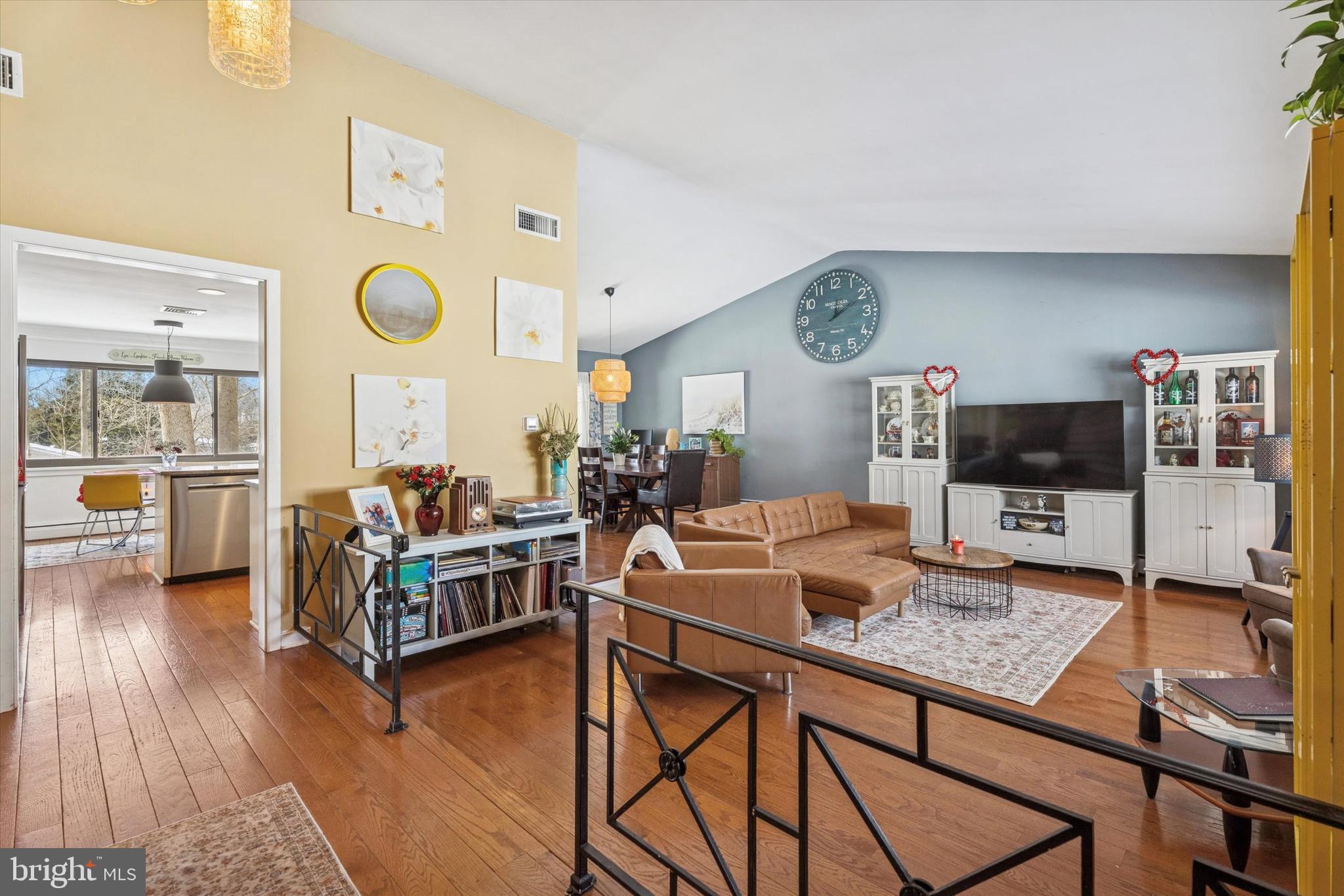 BUTTONWOOD GLEN - Residential