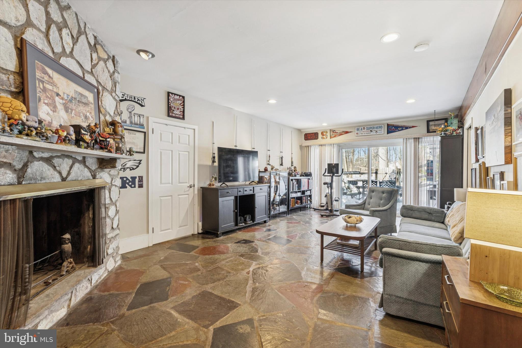 BUTTONWOOD GLEN - Residential