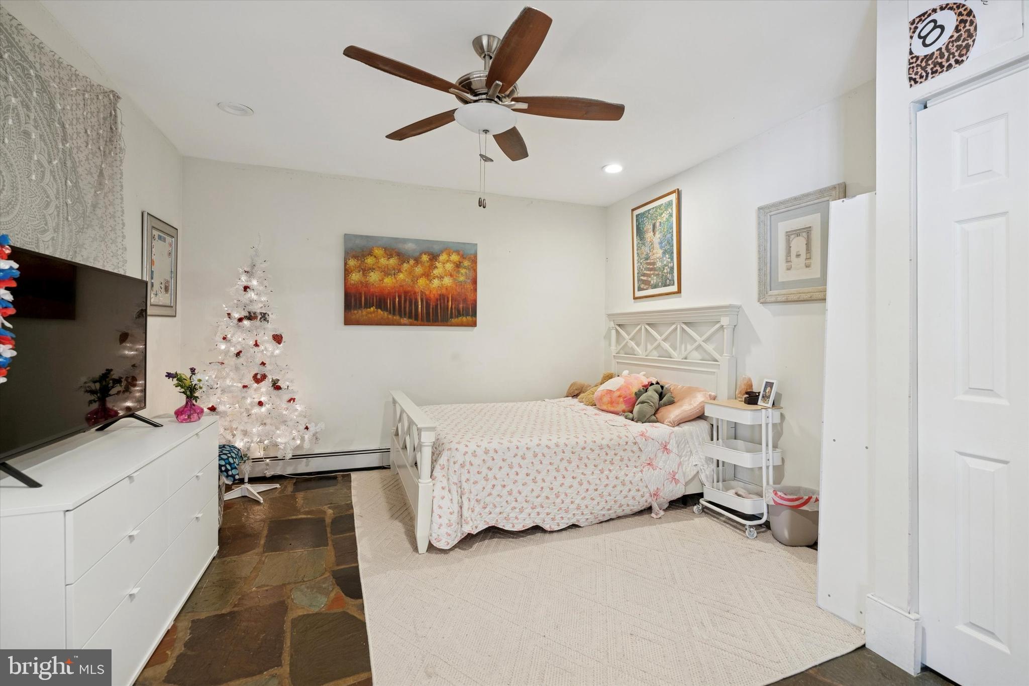 BUTTONWOOD GLEN - Residential