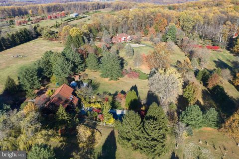 3054 COMFORT ROAD NEW HOPE PA 18938