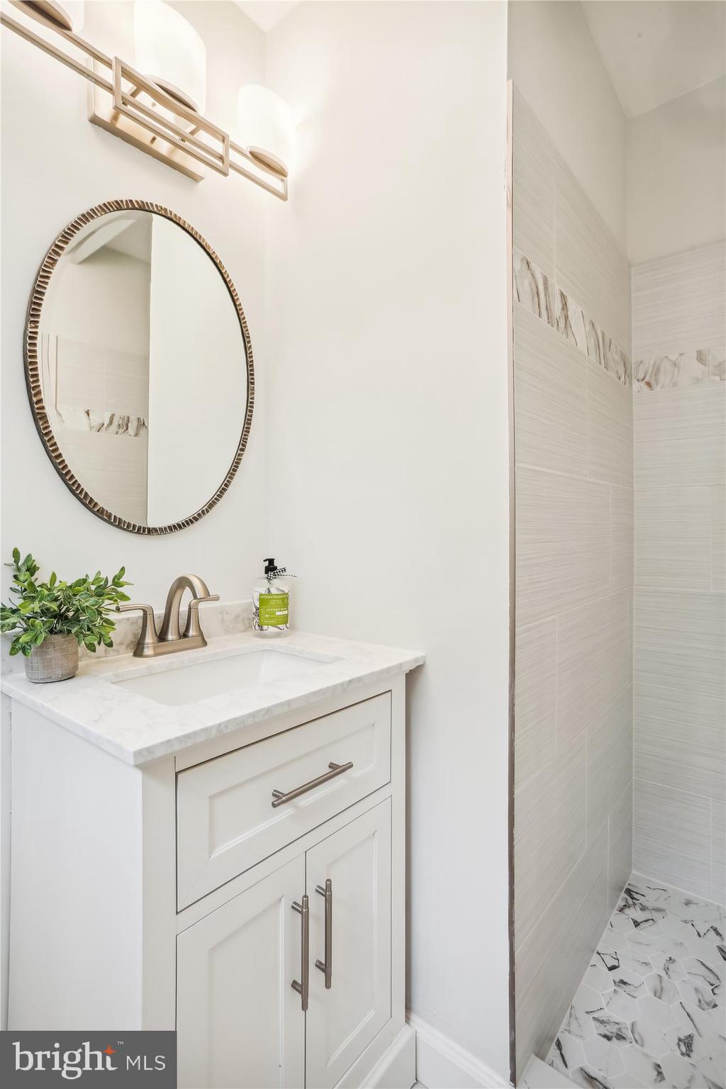 OLD FARM - Residential