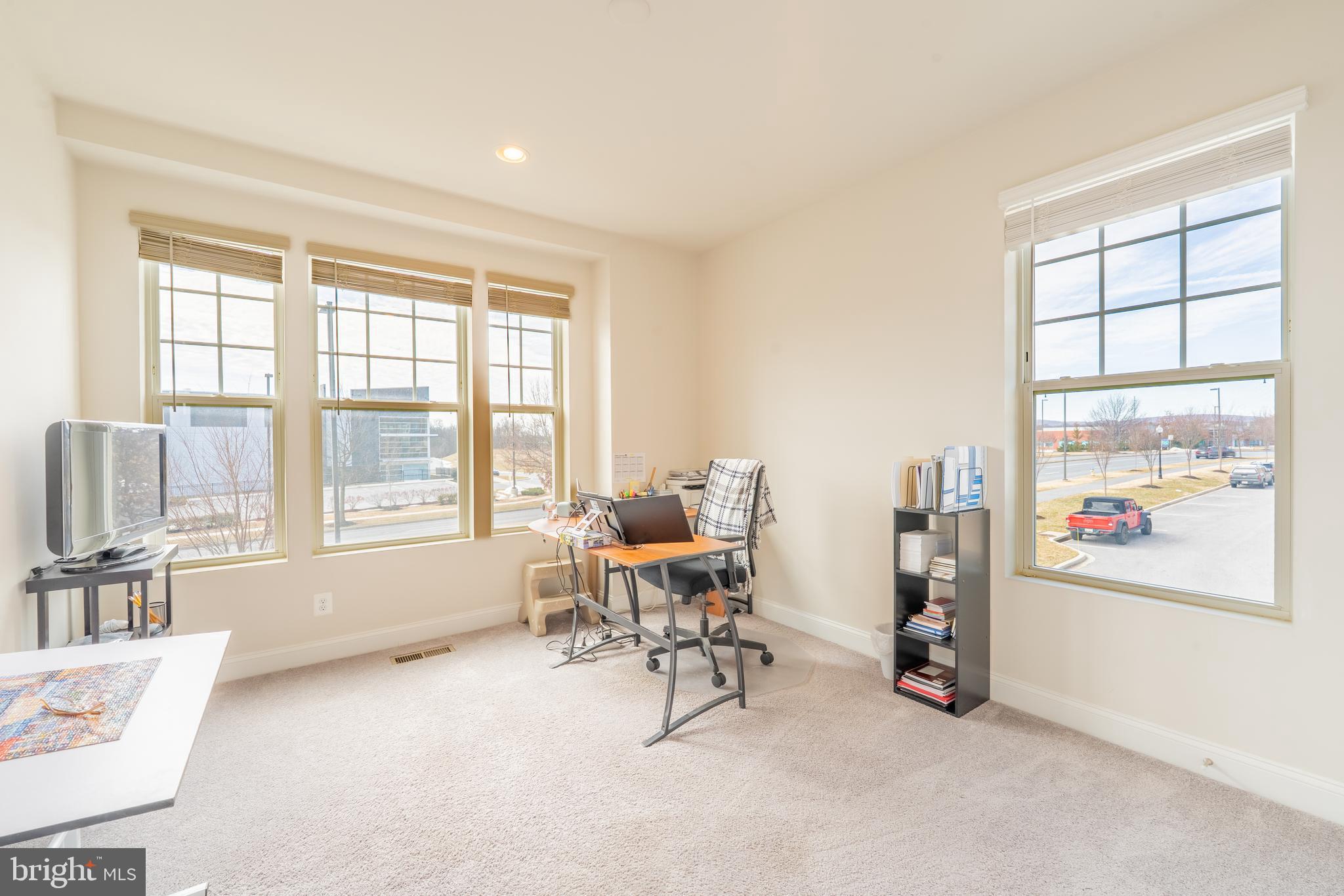 WESTVIEW SOUTH - Residential