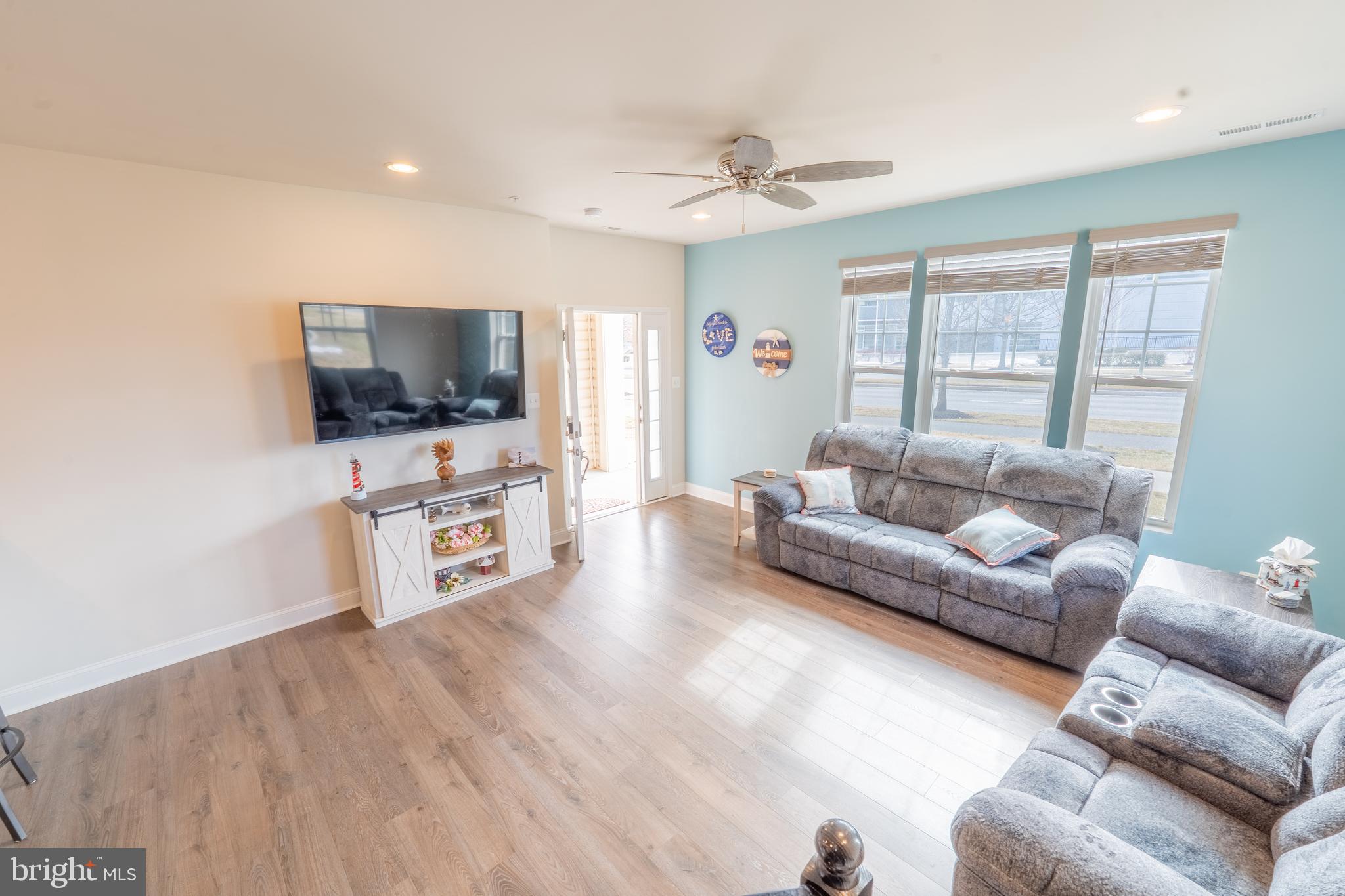 WESTVIEW SOUTH - Residential