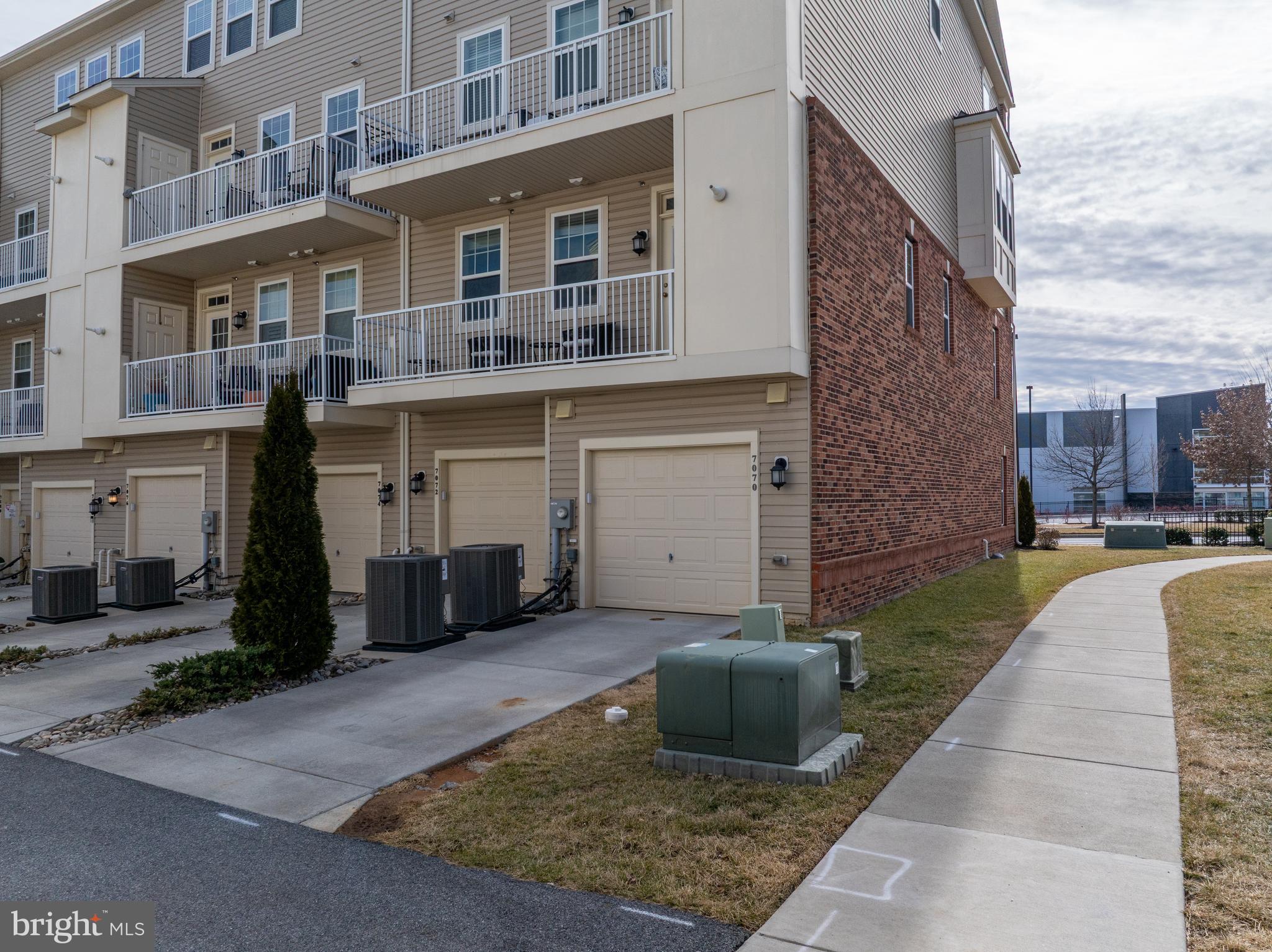 WESTVIEW SOUTH - Residential