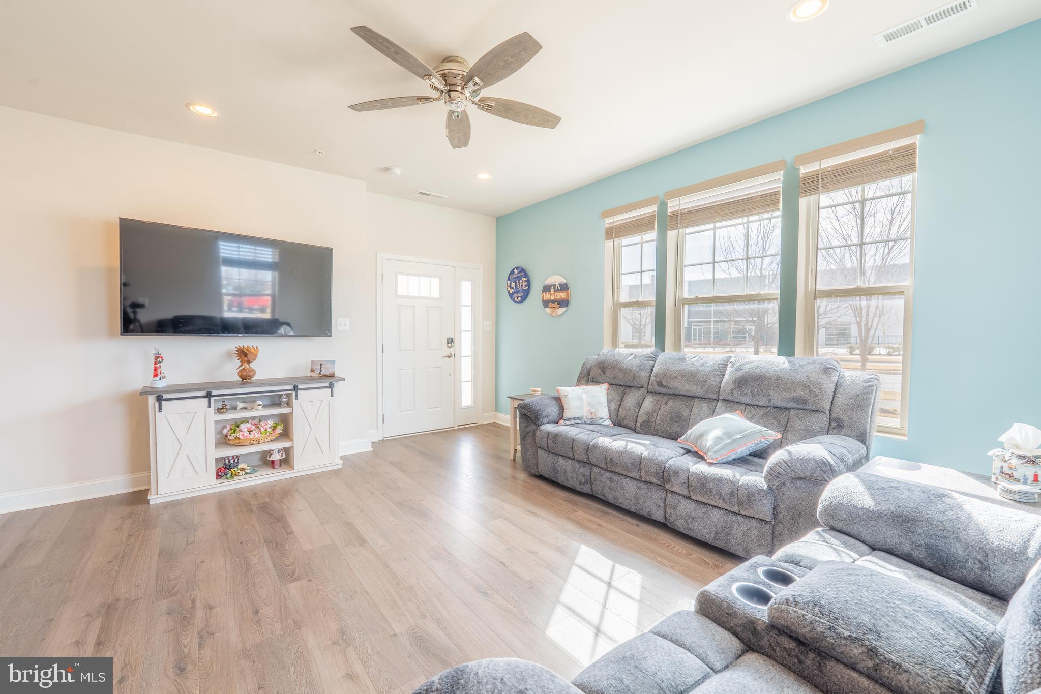 WESTVIEW SOUTH - Residential