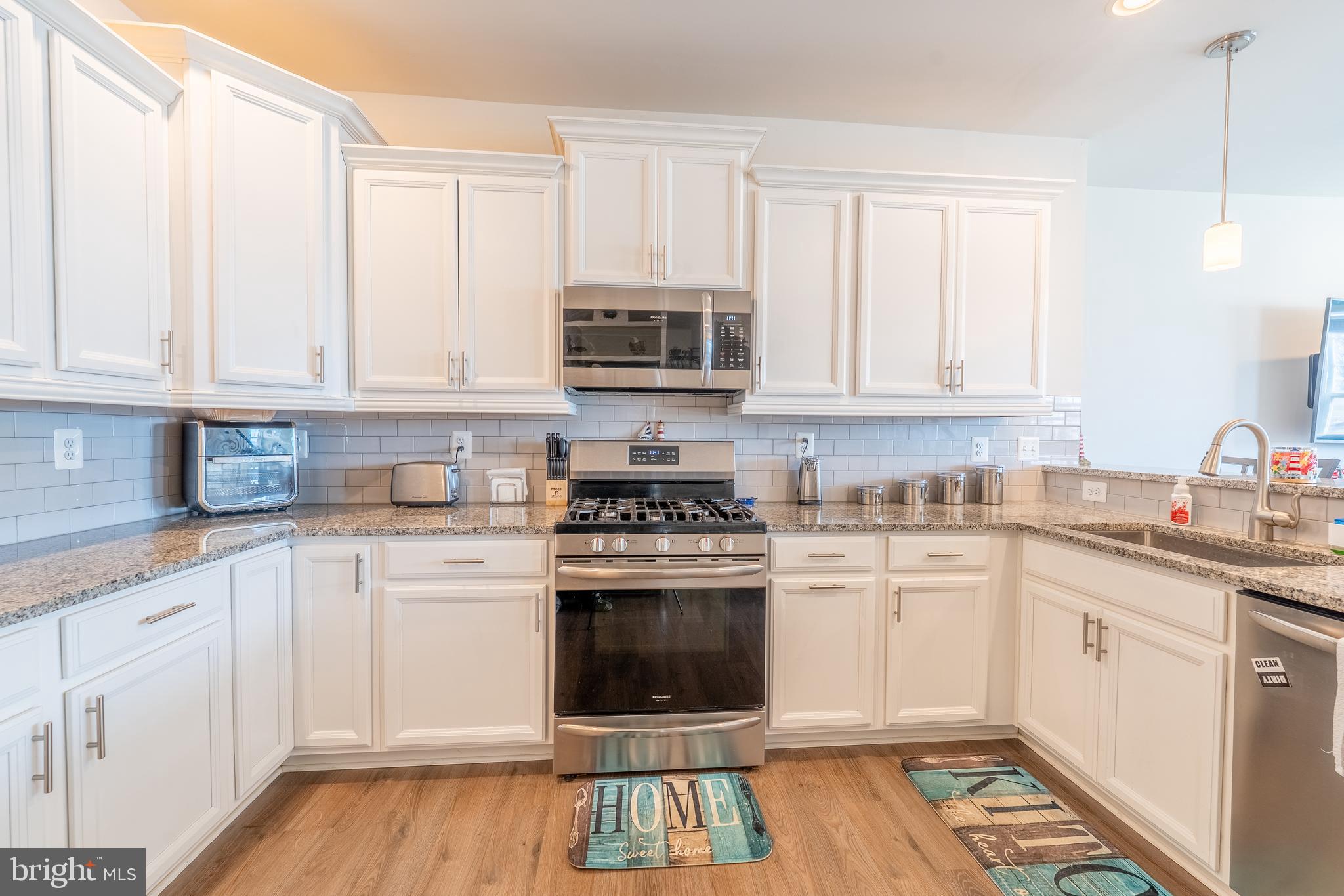 WESTVIEW SOUTH - Residential