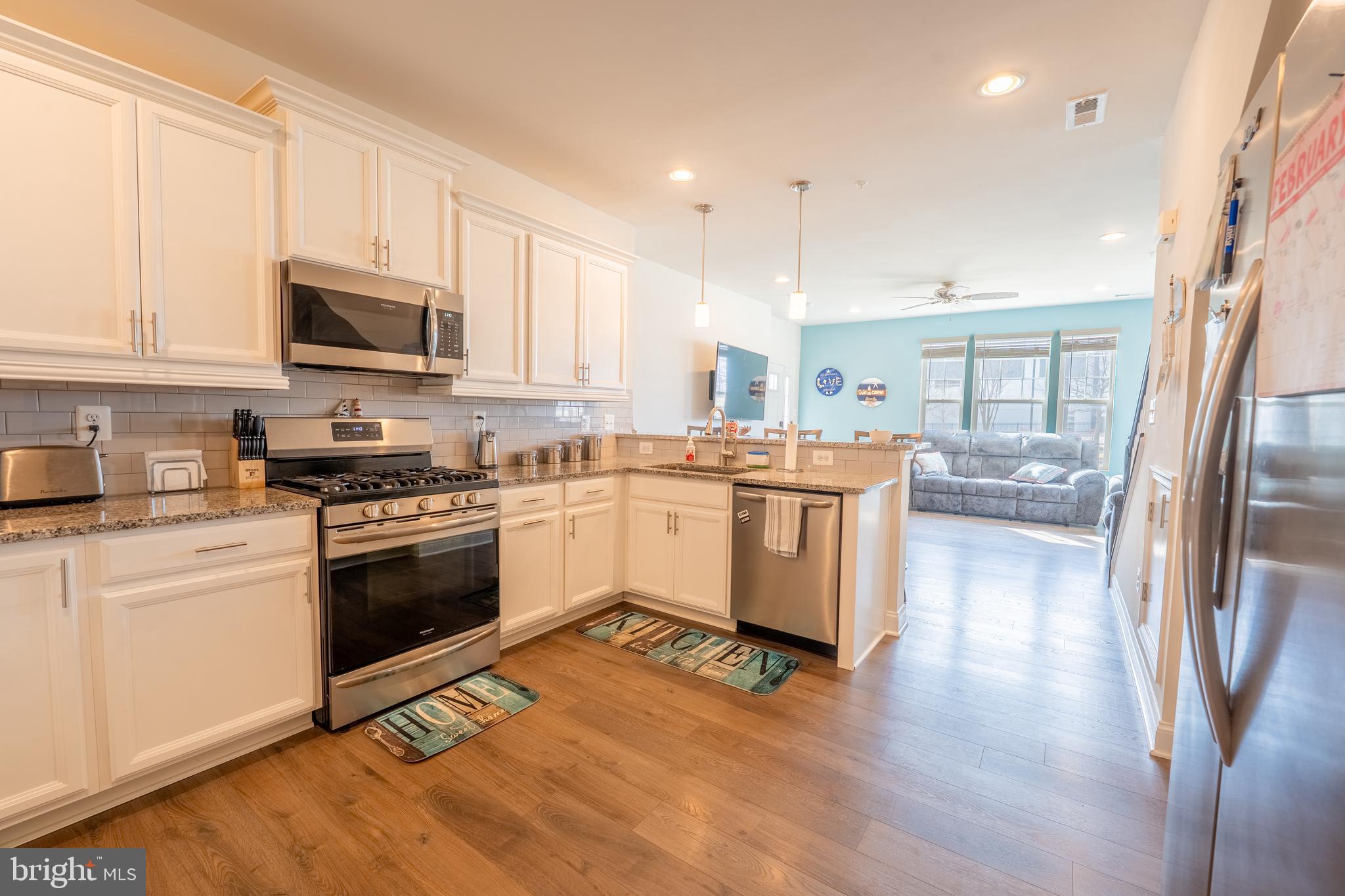 WESTVIEW SOUTH - Residential