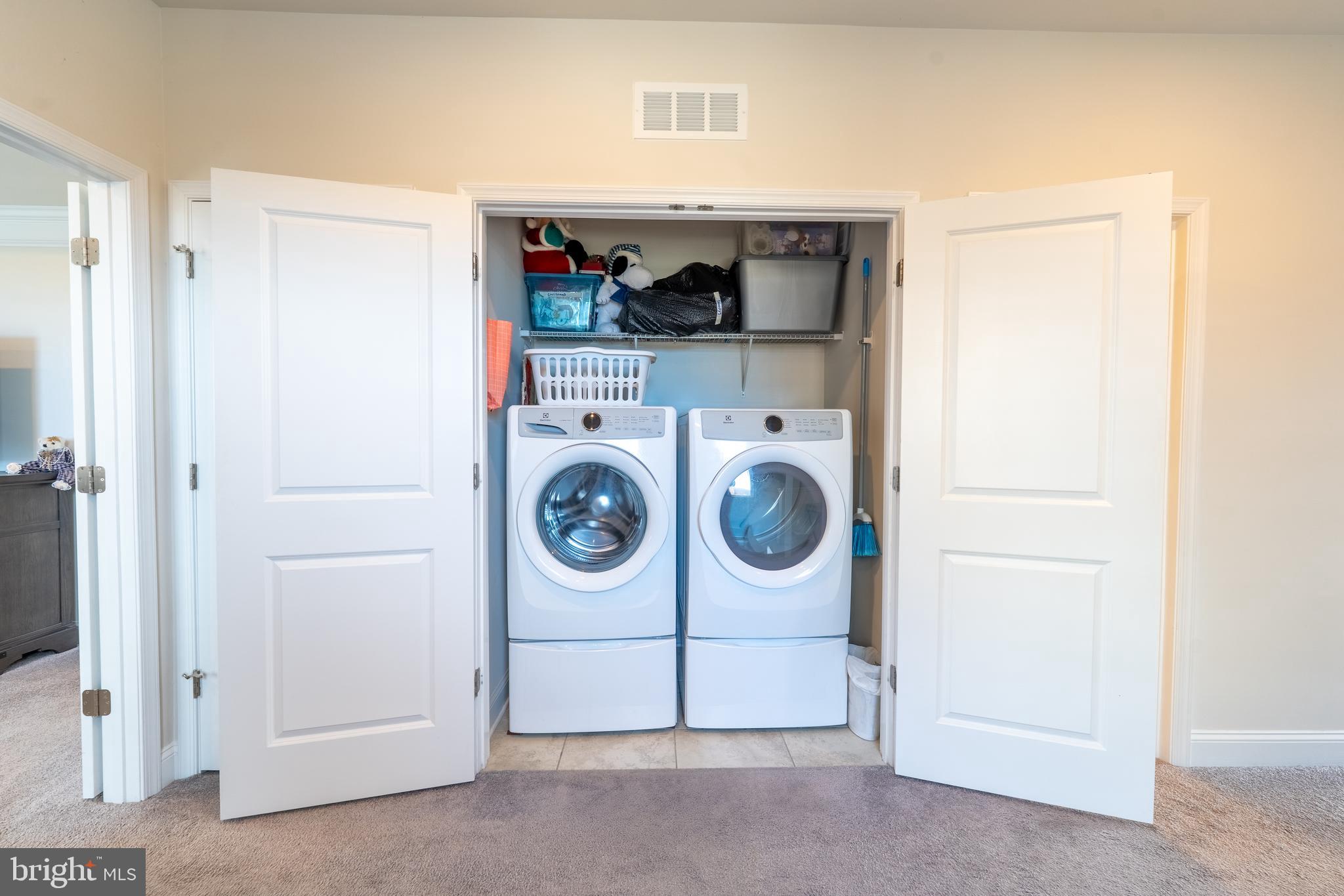 WESTVIEW SOUTH - Residential