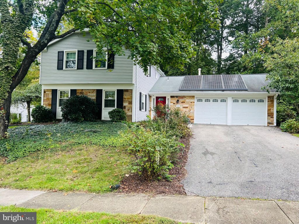 Photo of 1722 Tedbury Street, CROFTON, MD 21114 (MLS # MDAA2128492)