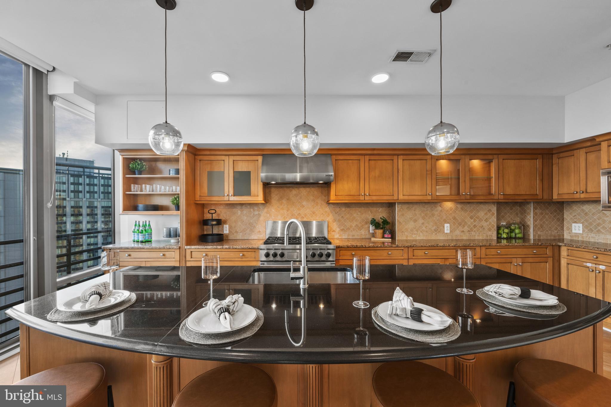 HARBOR EAST - Residential