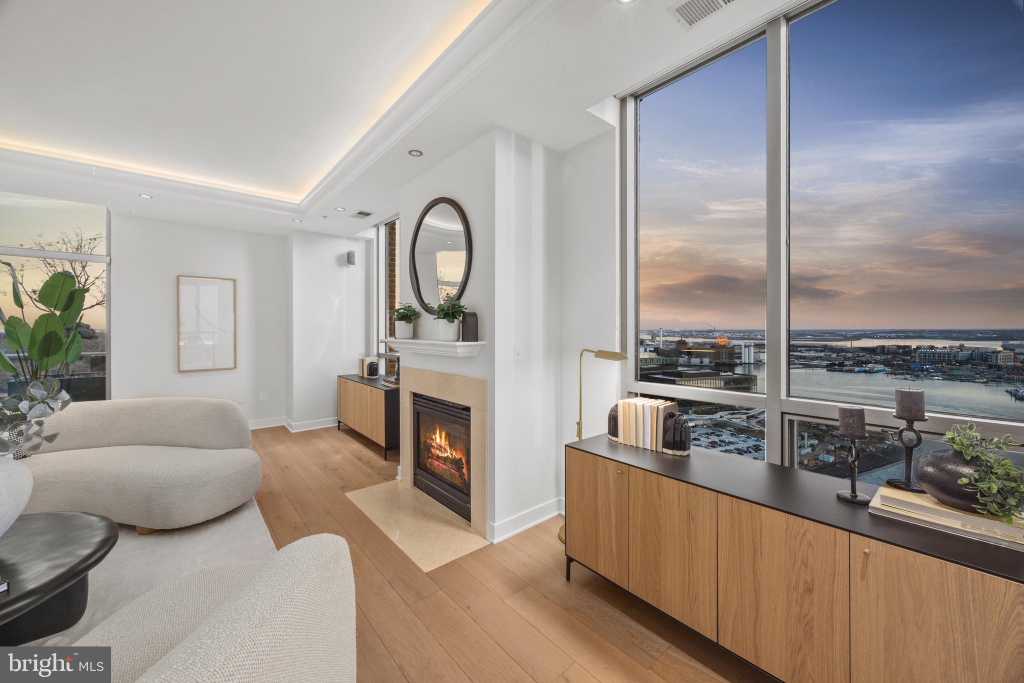 HARBOR EAST - Residential
